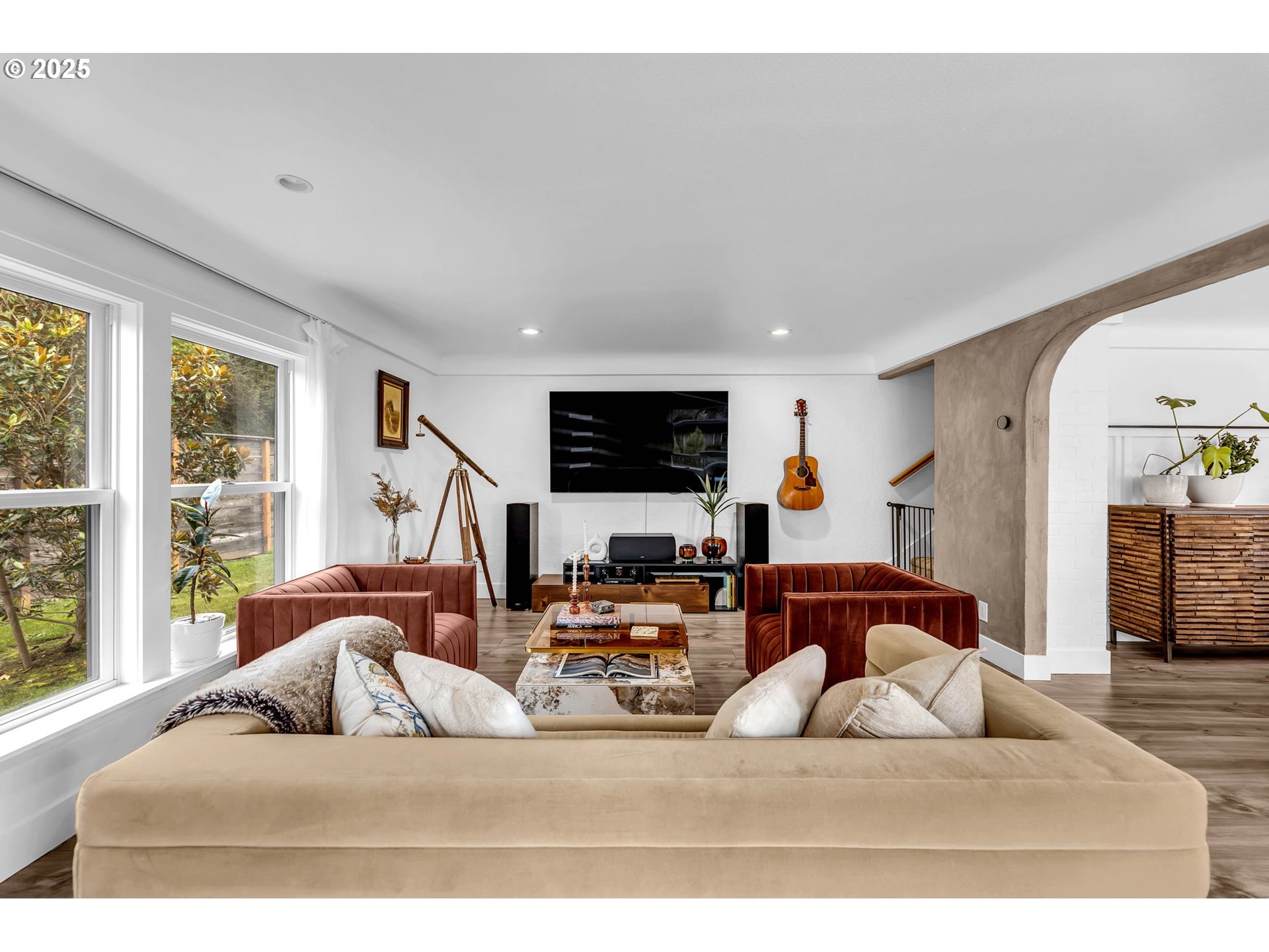 property viewer photo 10