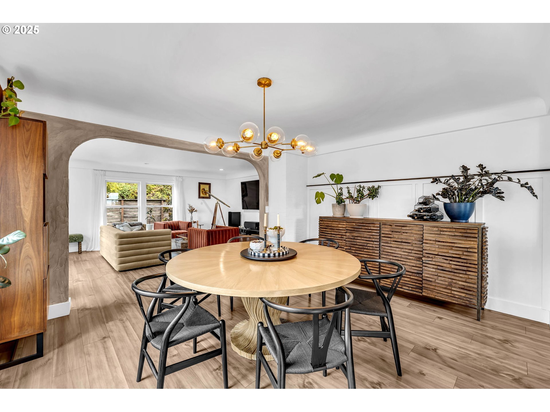 property viewer photo 15