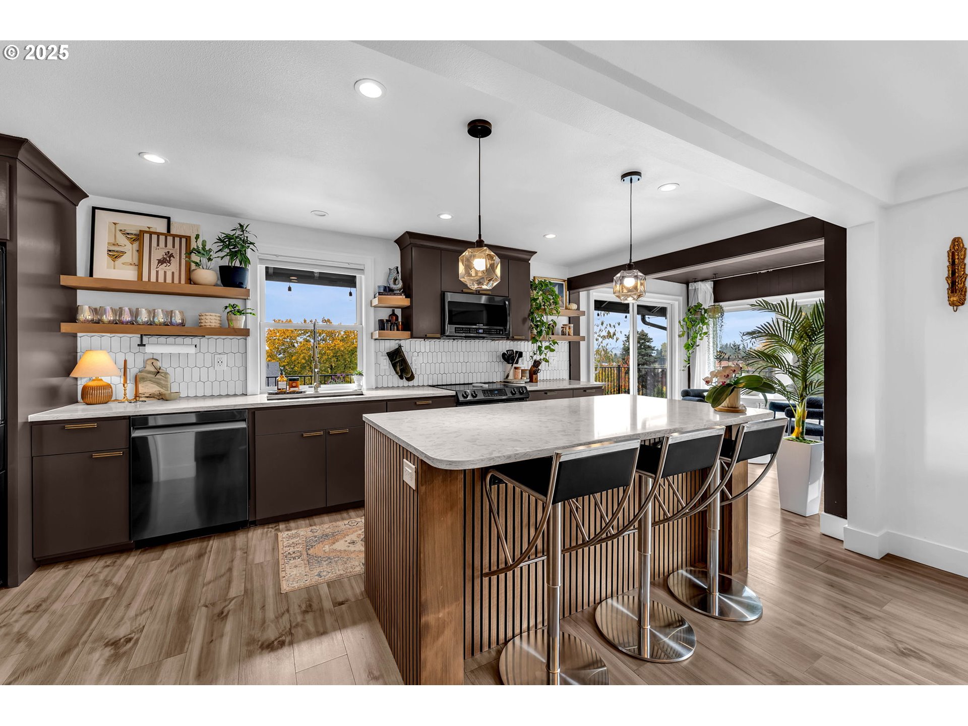 property viewer photo 17