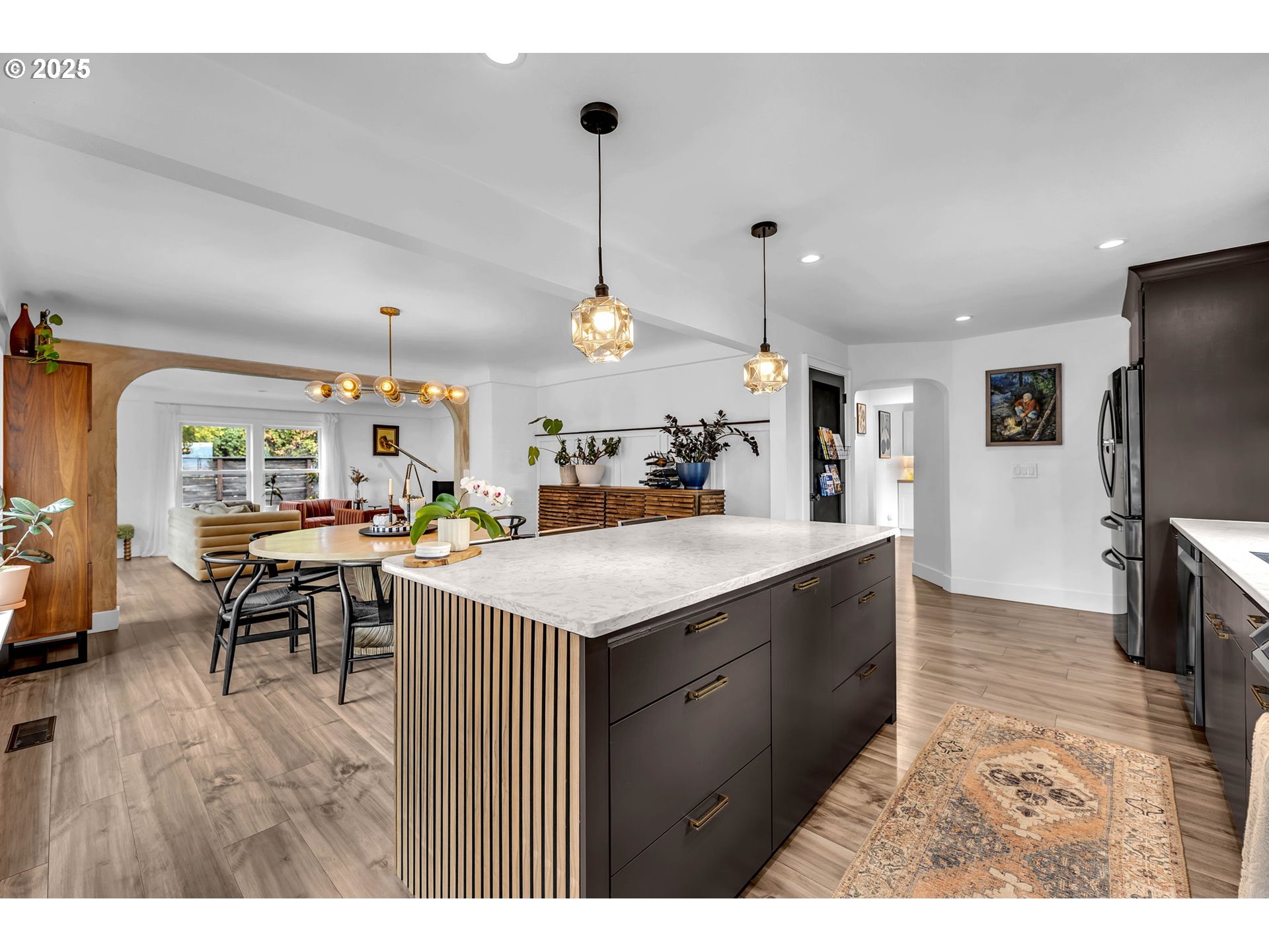 property viewer photo 20