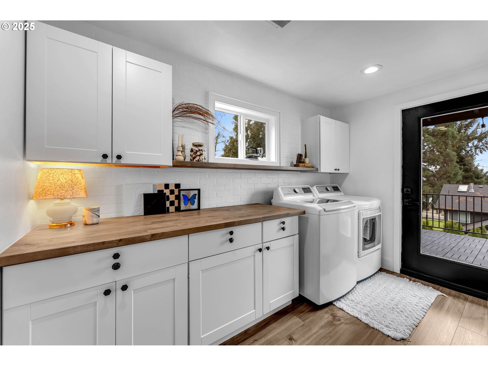 property viewer photo 29