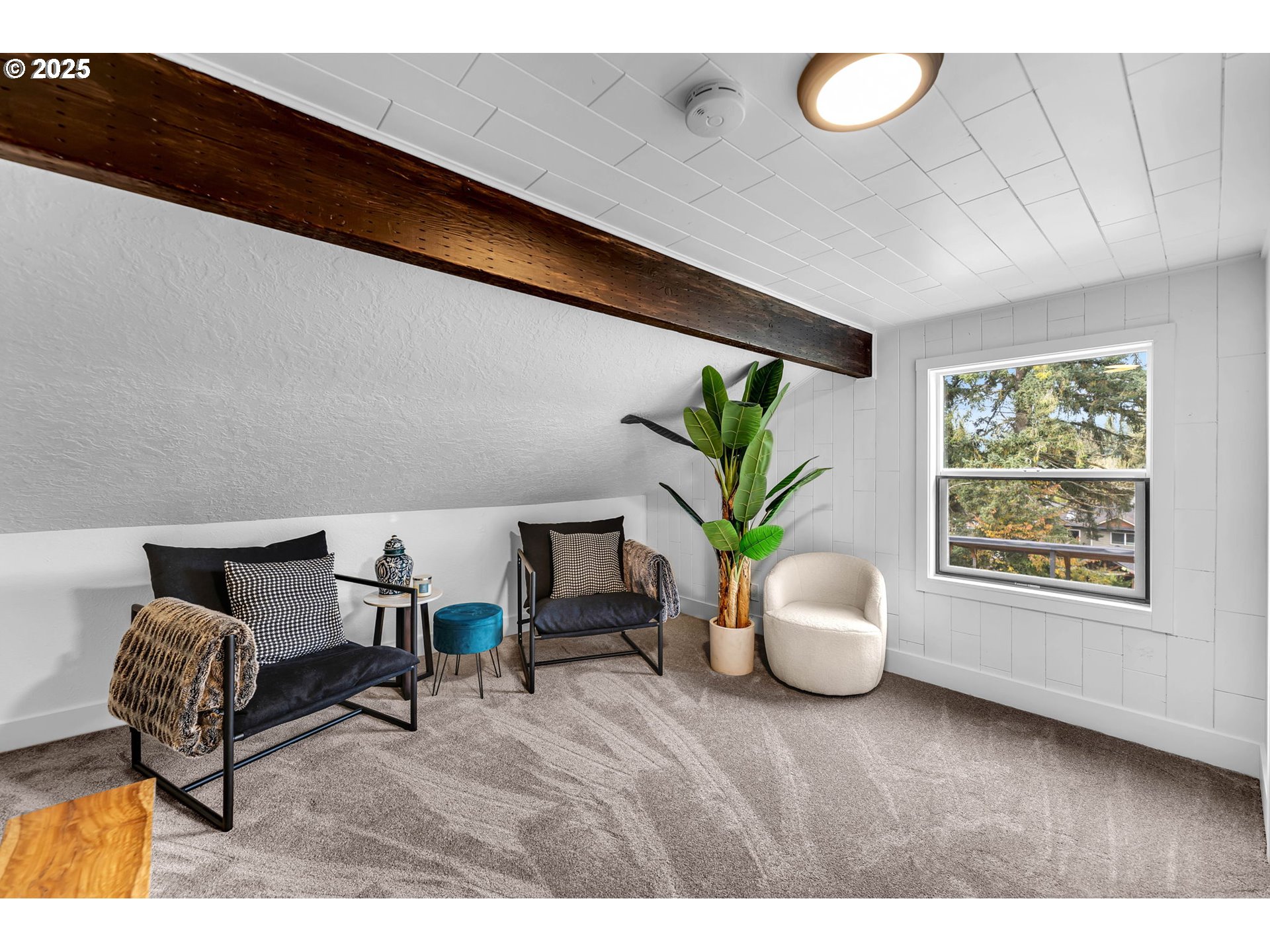 property viewer photo 33