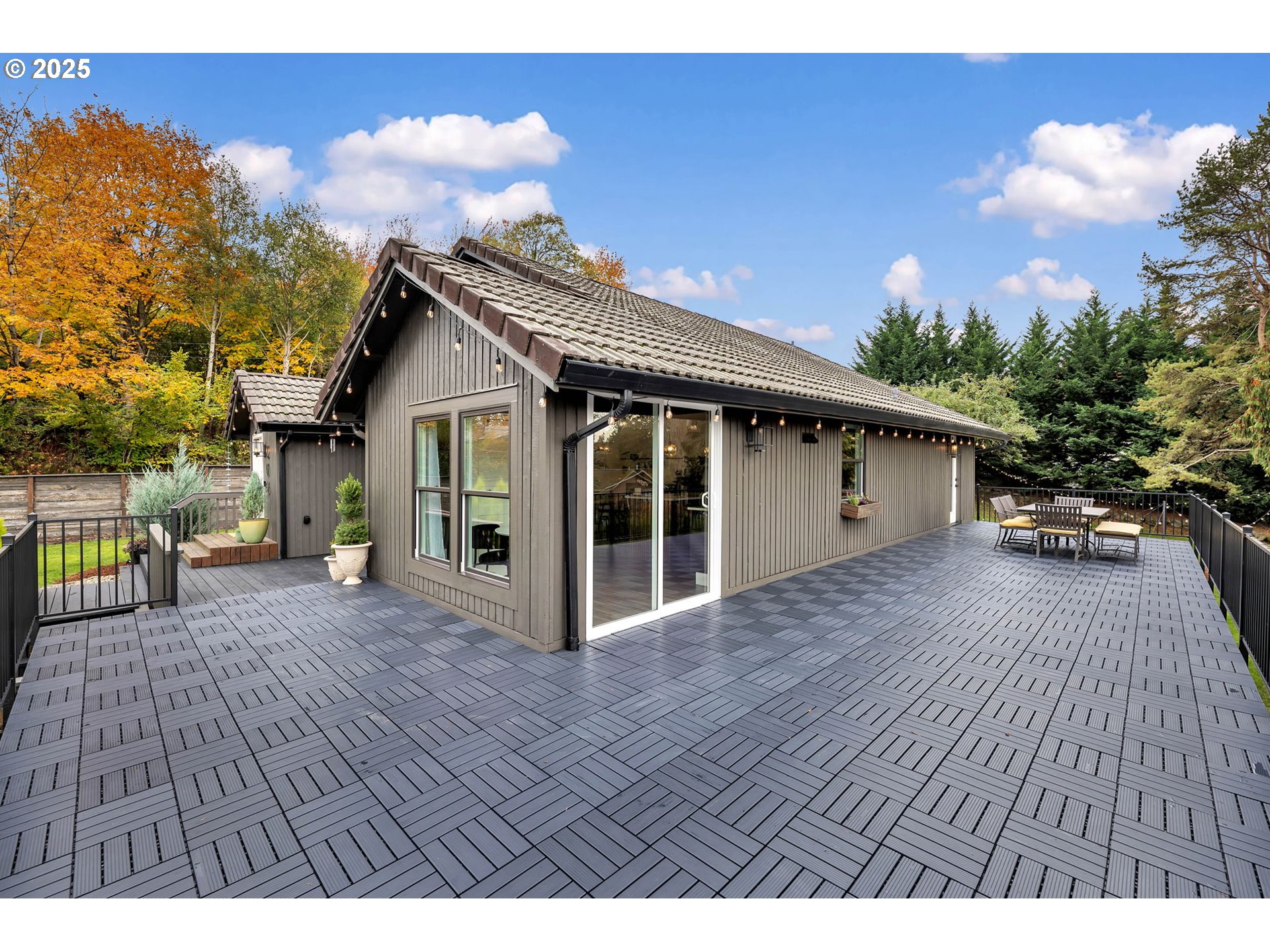 property viewer photo 40