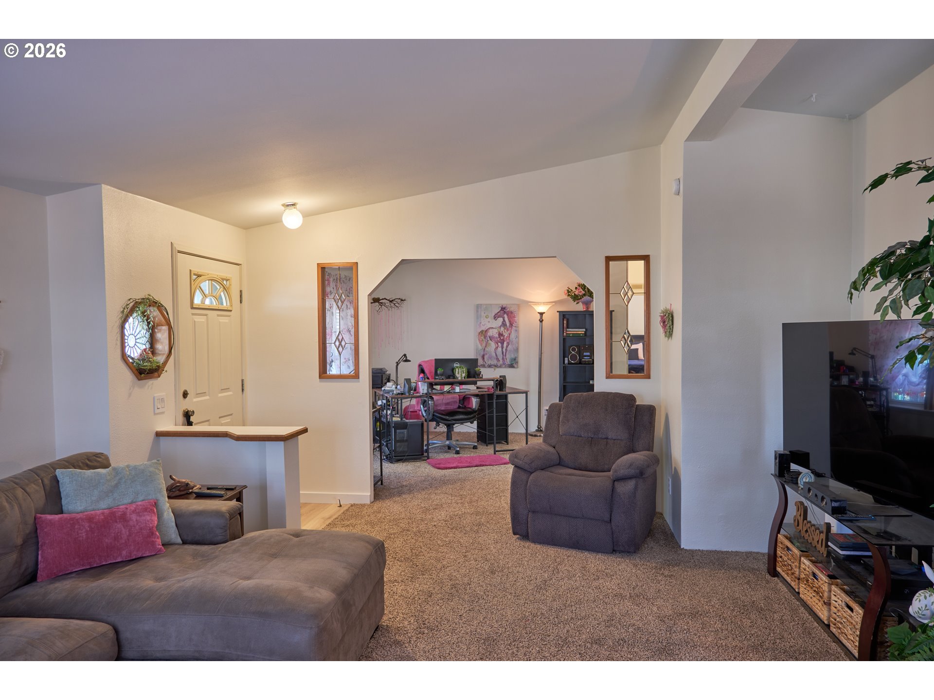 main property photo 9