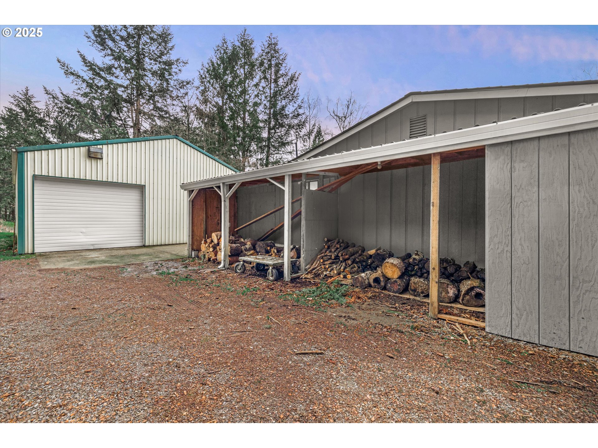 property viewer photo 1