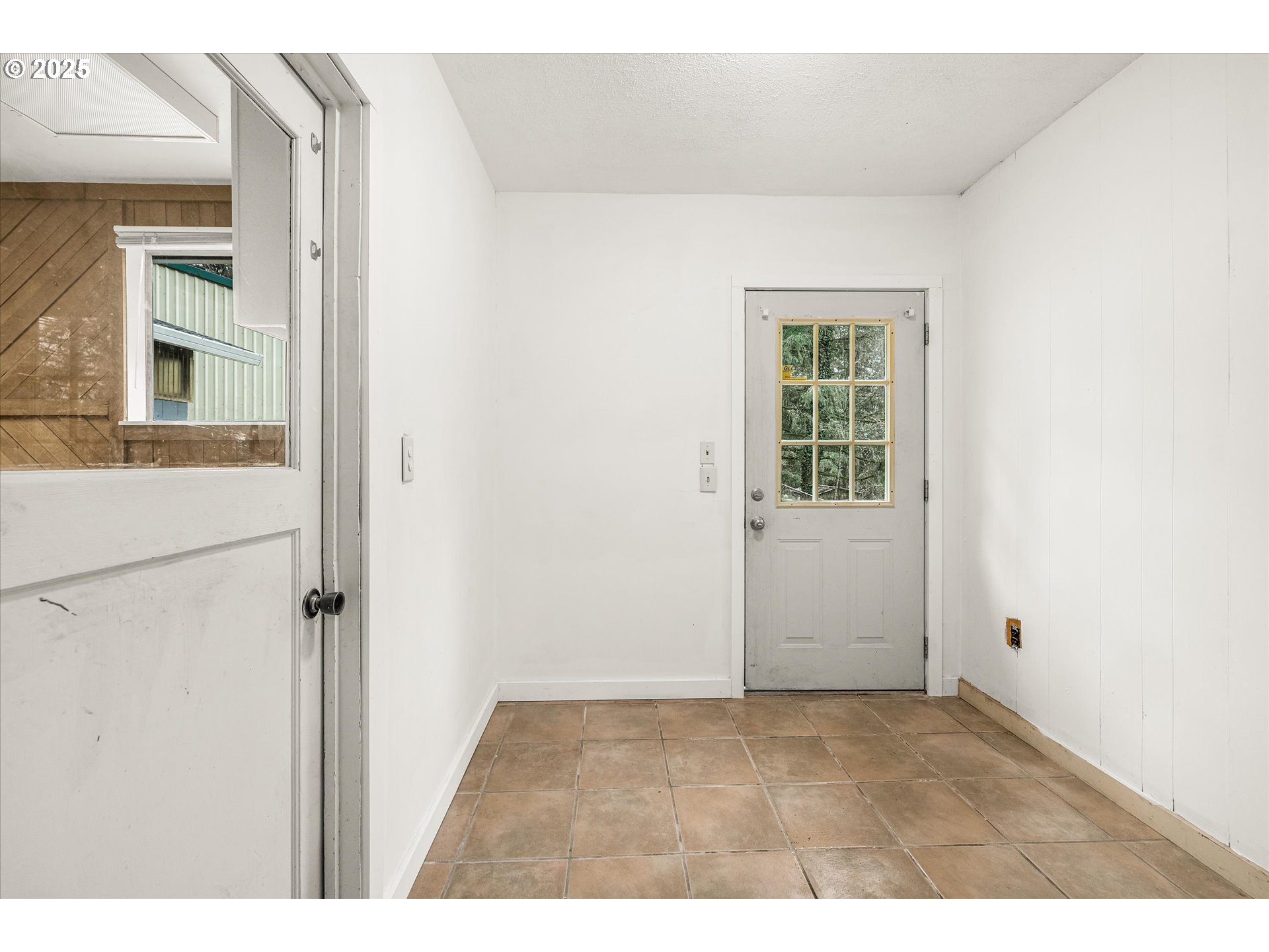 property viewer photo 13