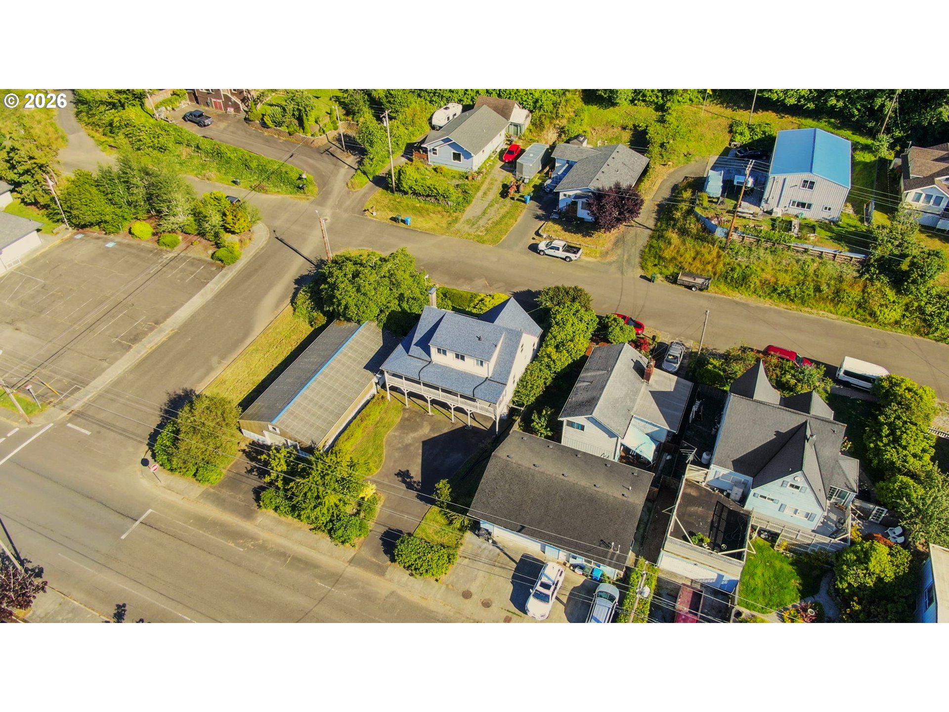 main property photo 26