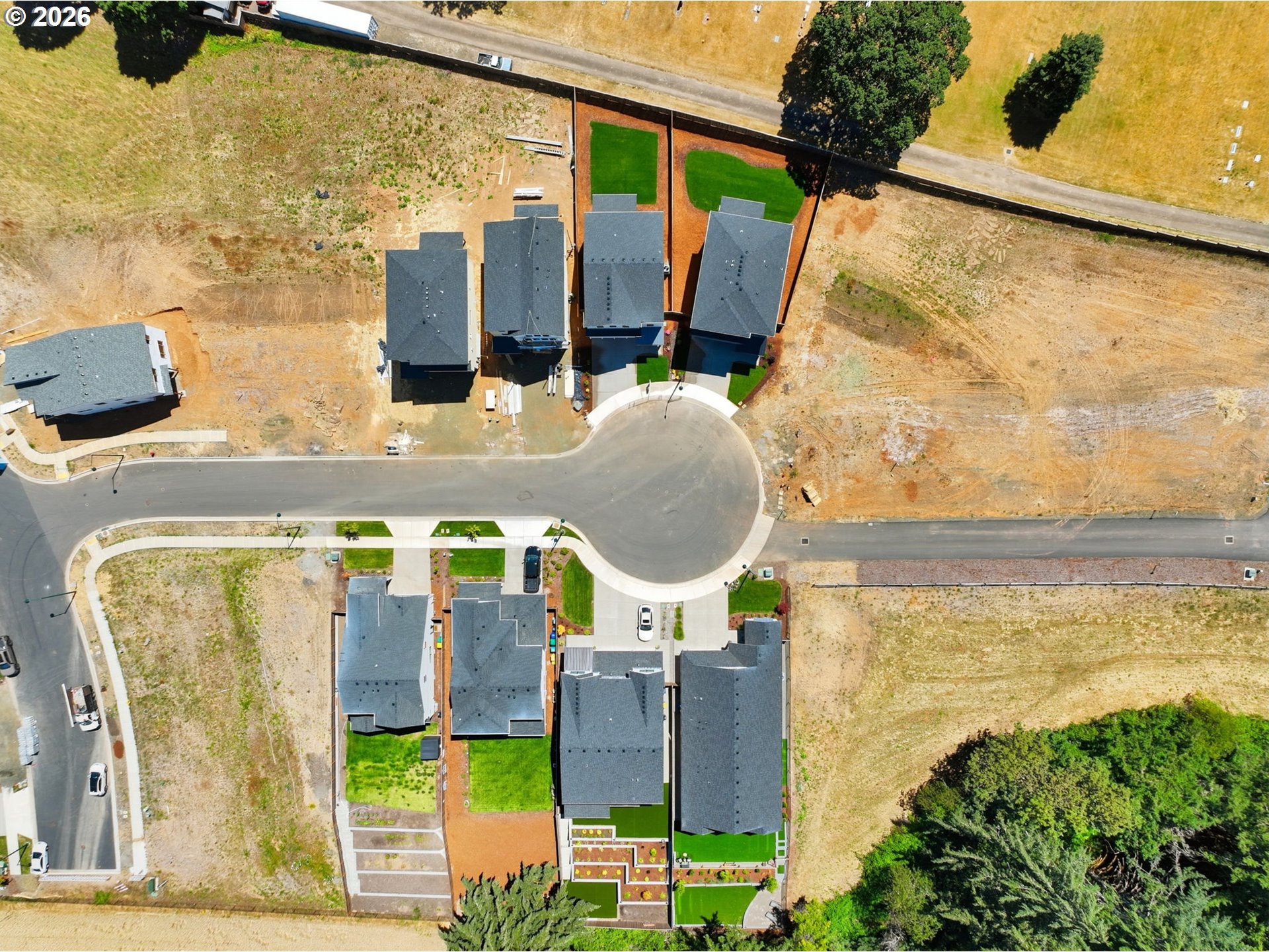 main property photo 40