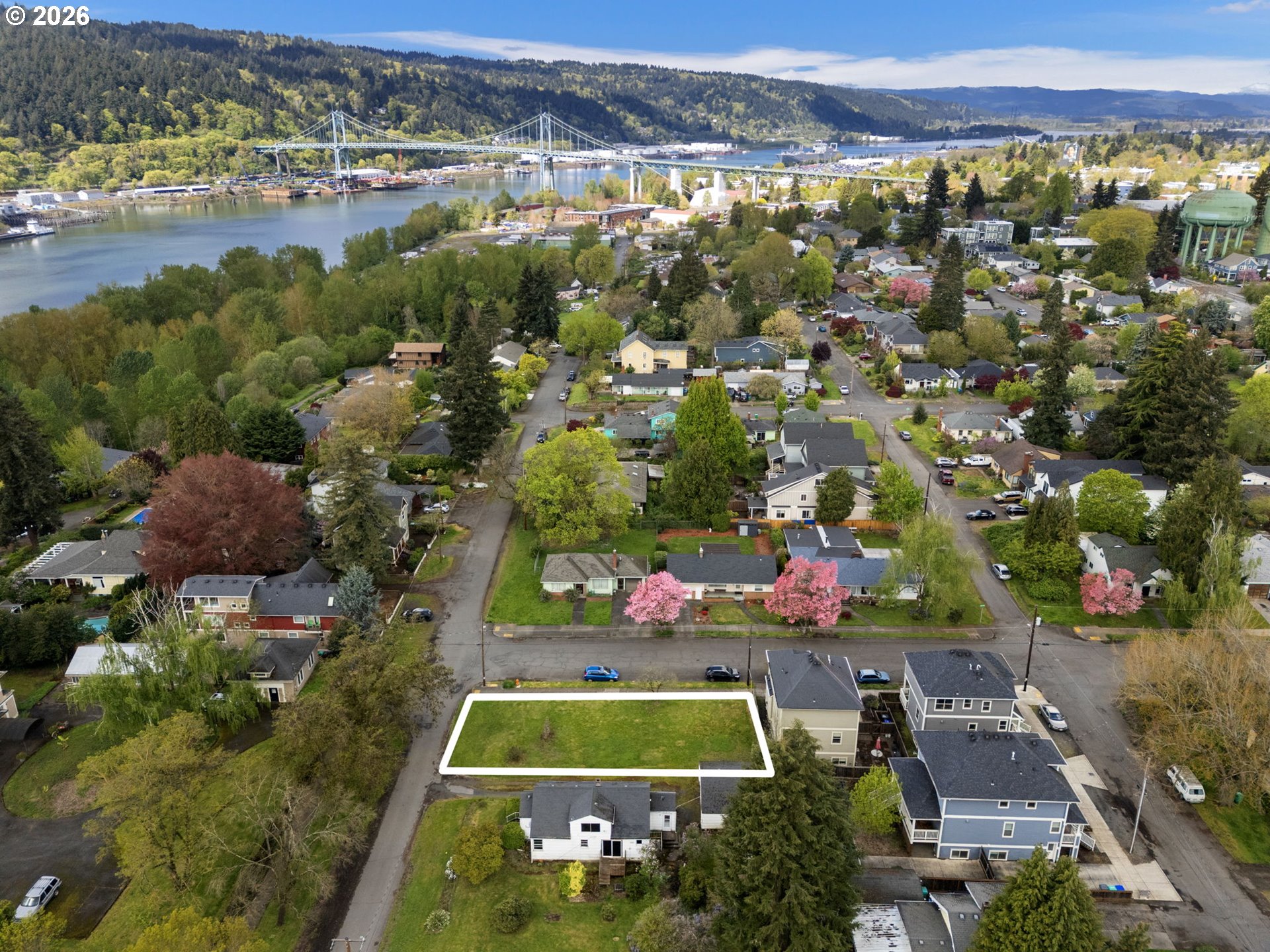 main property photo 25