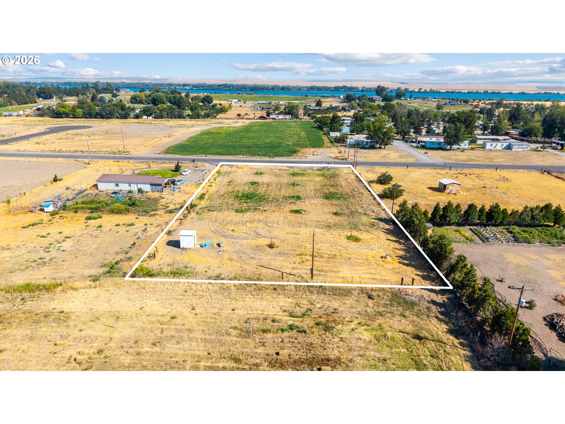 main property photo 15