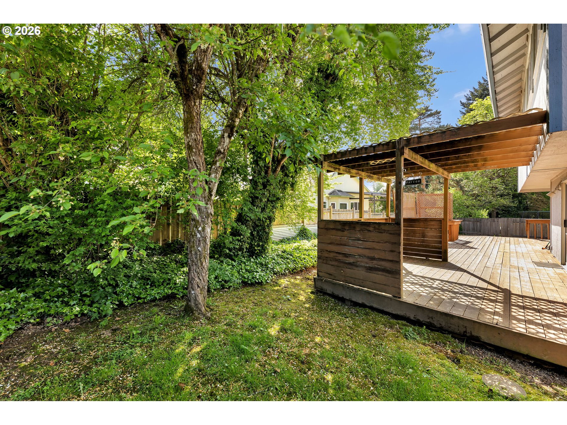 main property photo 40