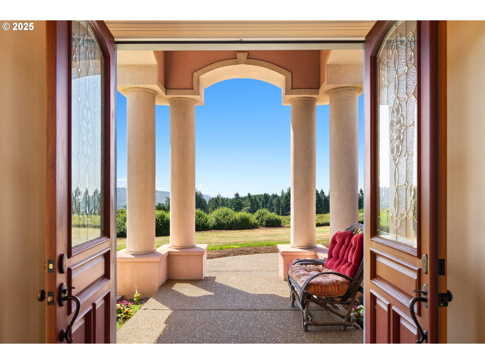 main property photo 7