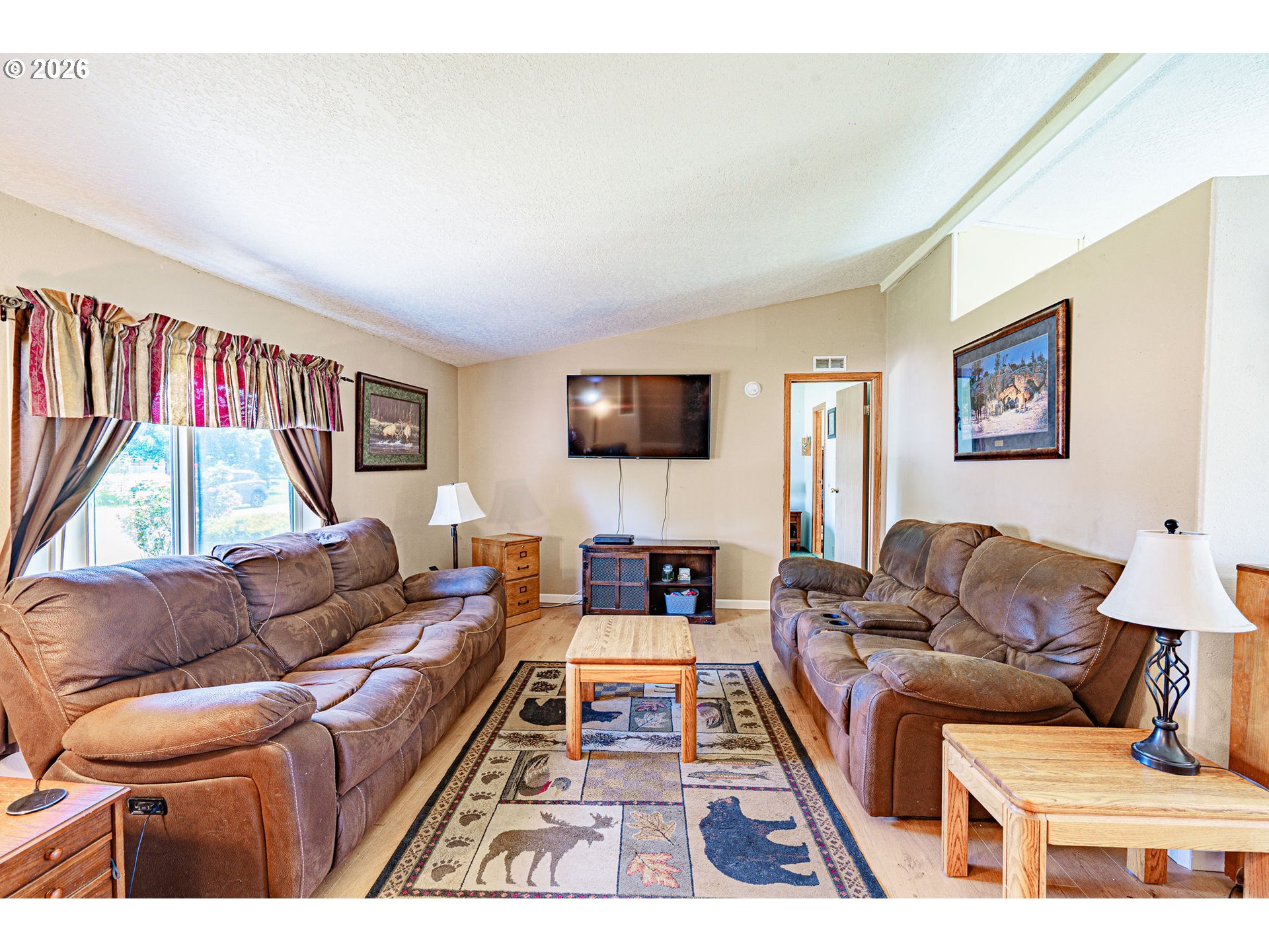 property viewer photo 5