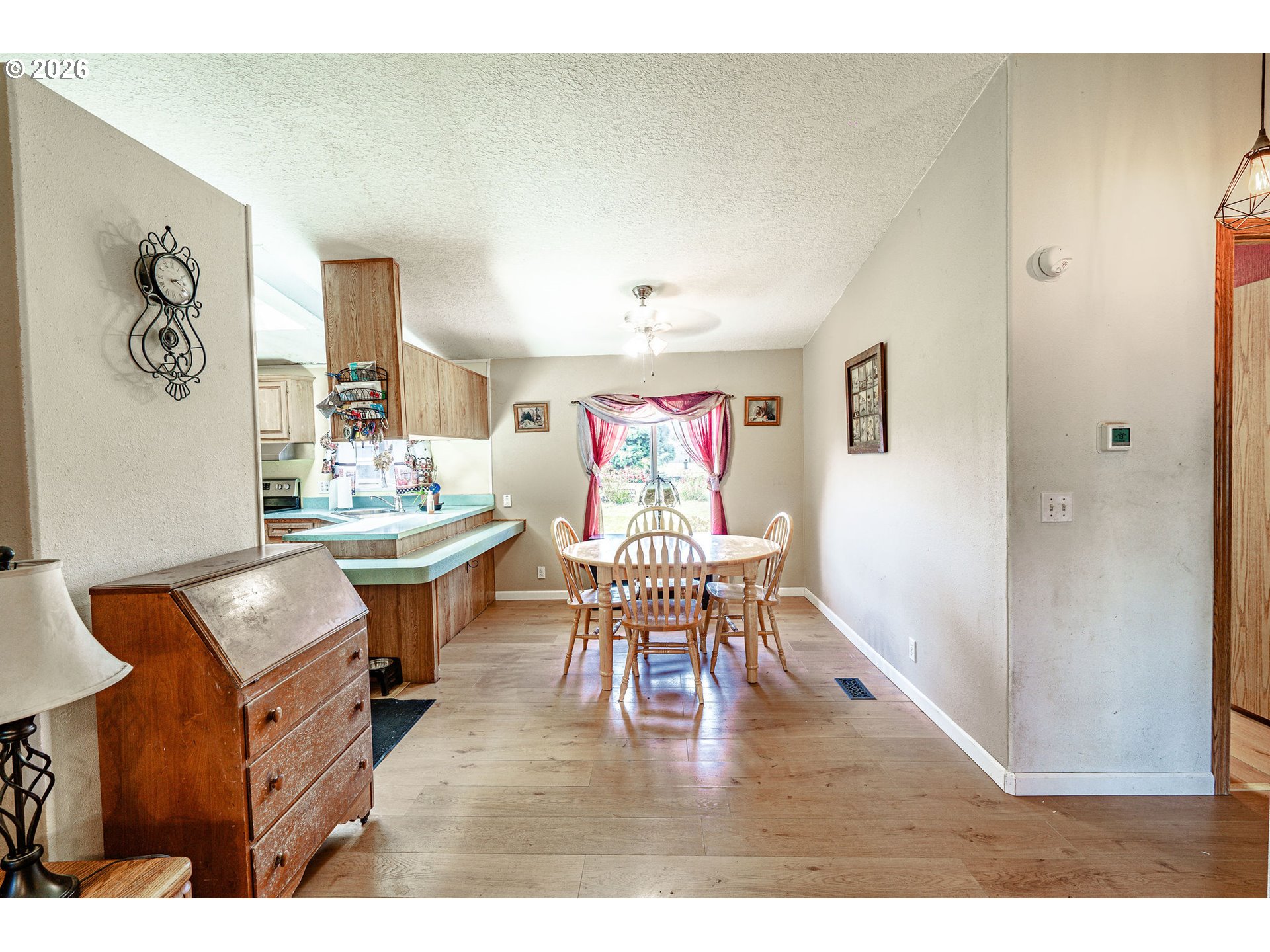 property viewer photo 7