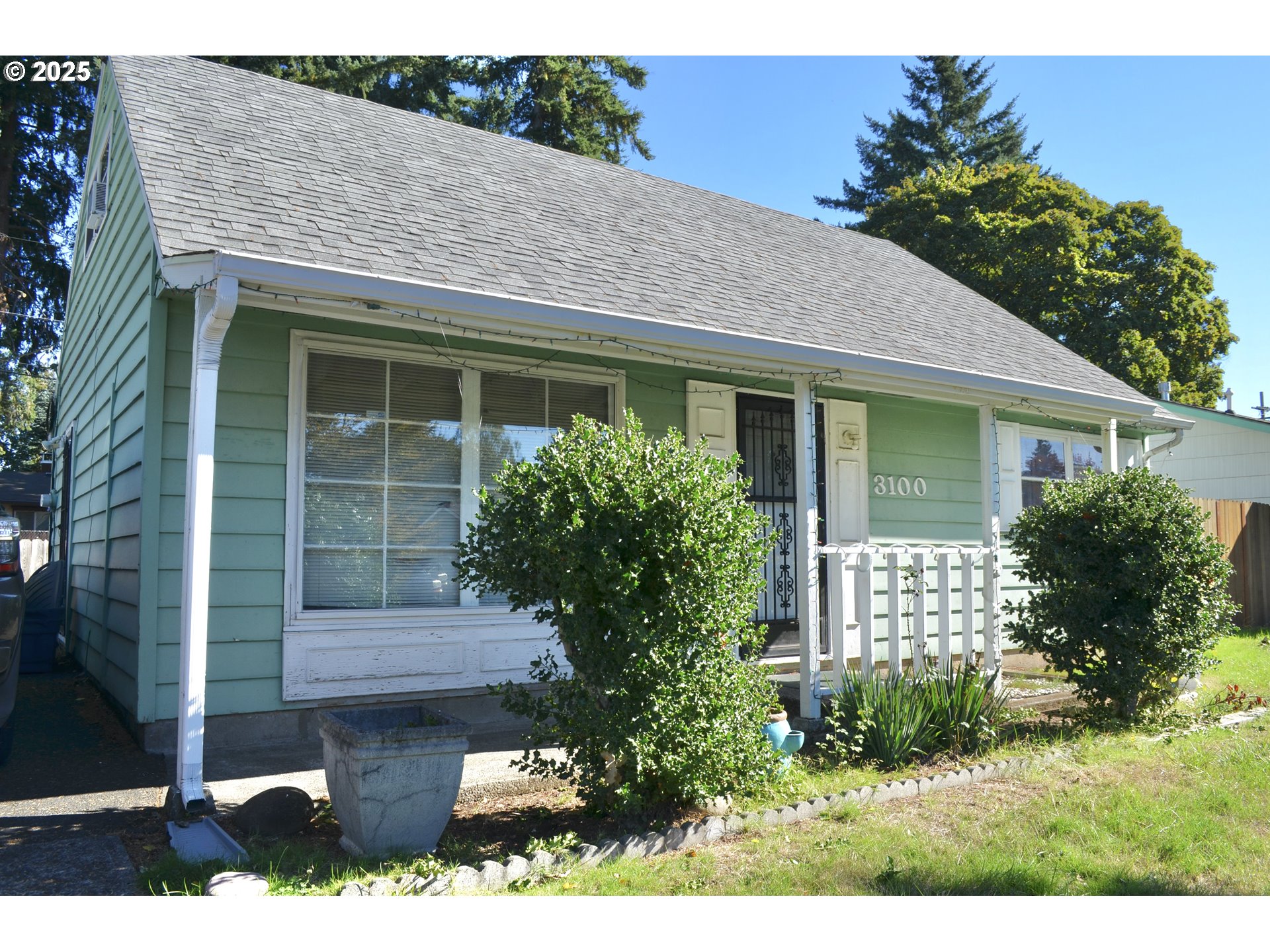 property viewer photo 2