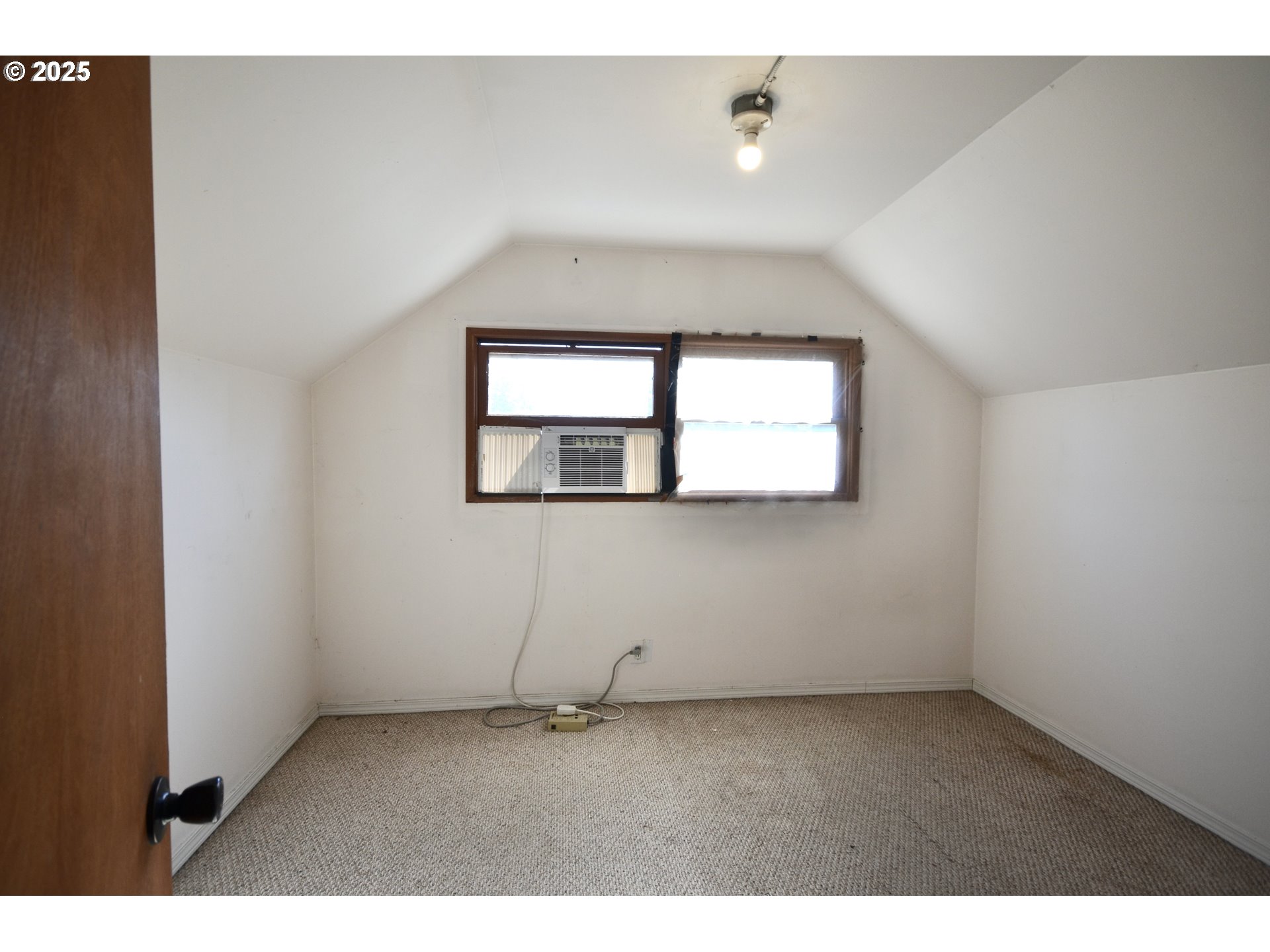 property viewer photo 21