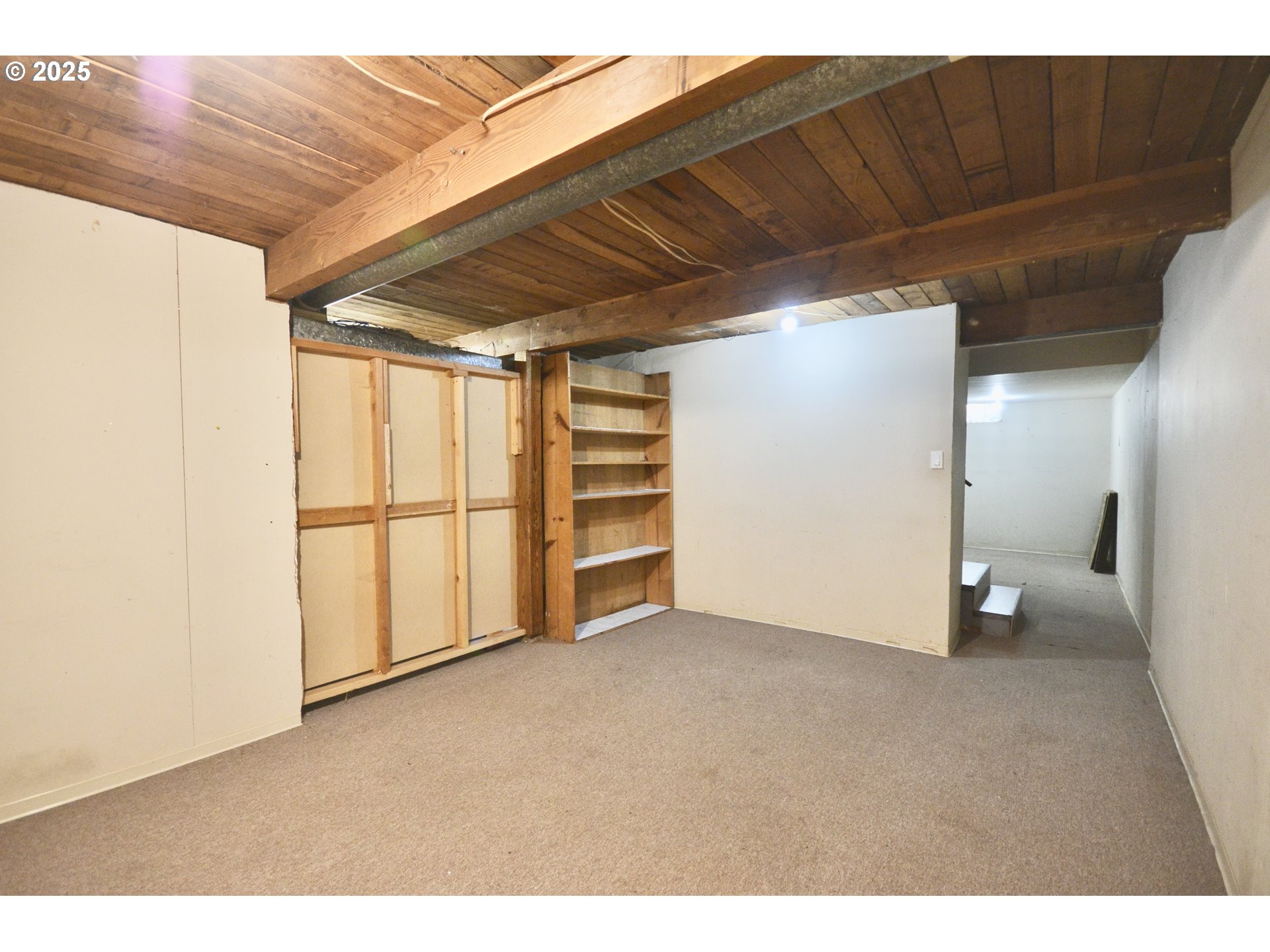 property viewer photo 25