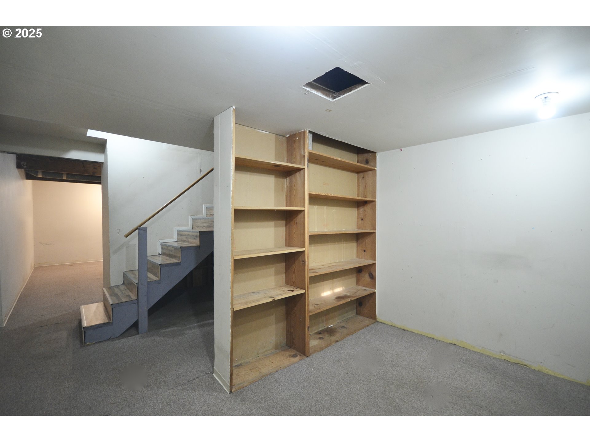property viewer photo 26