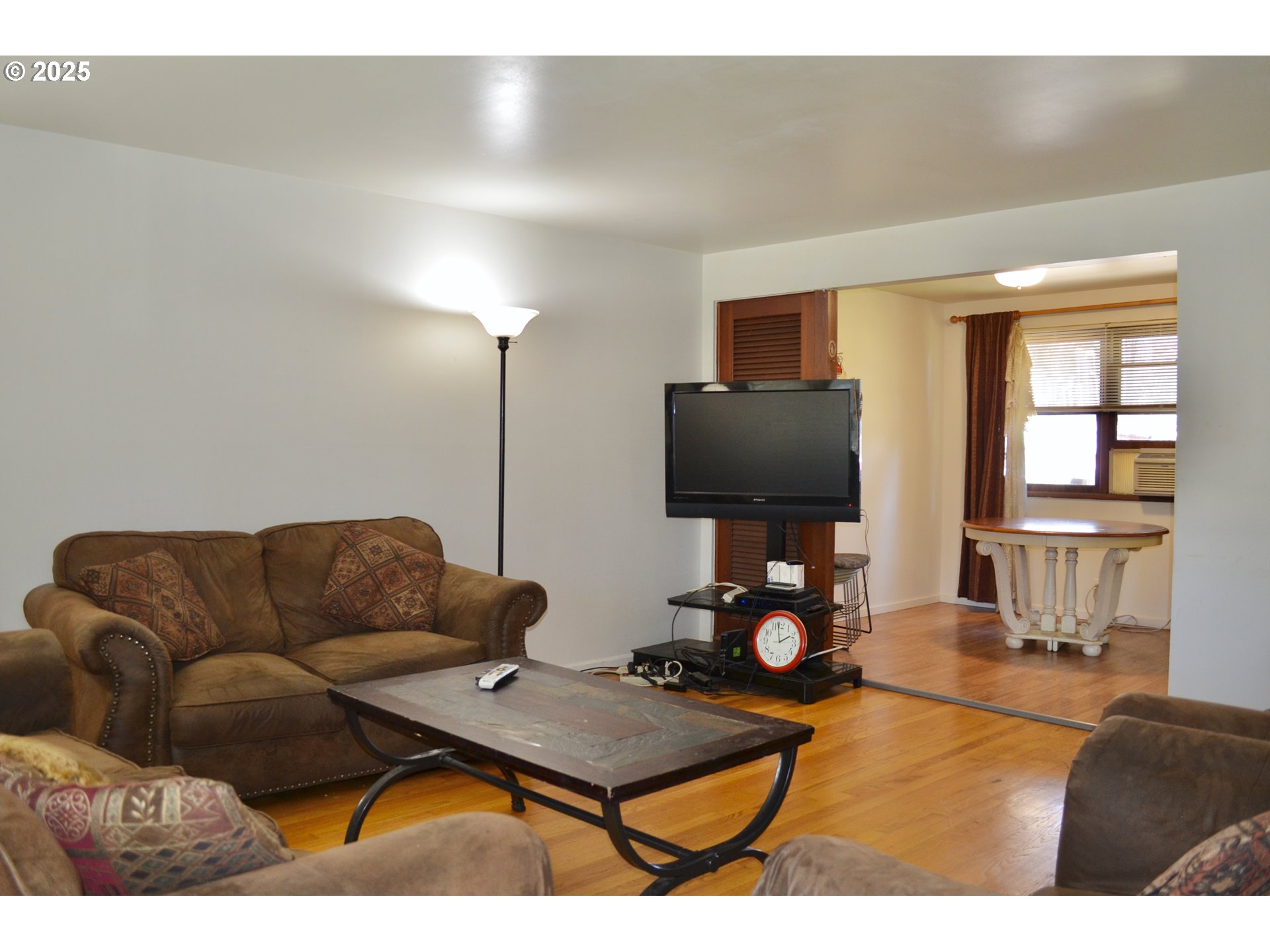 property viewer photo 4