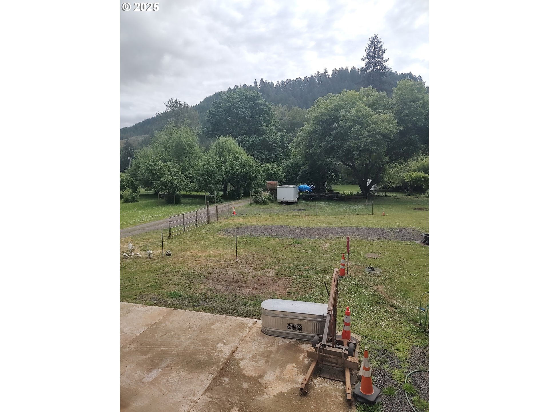 main property photo 8