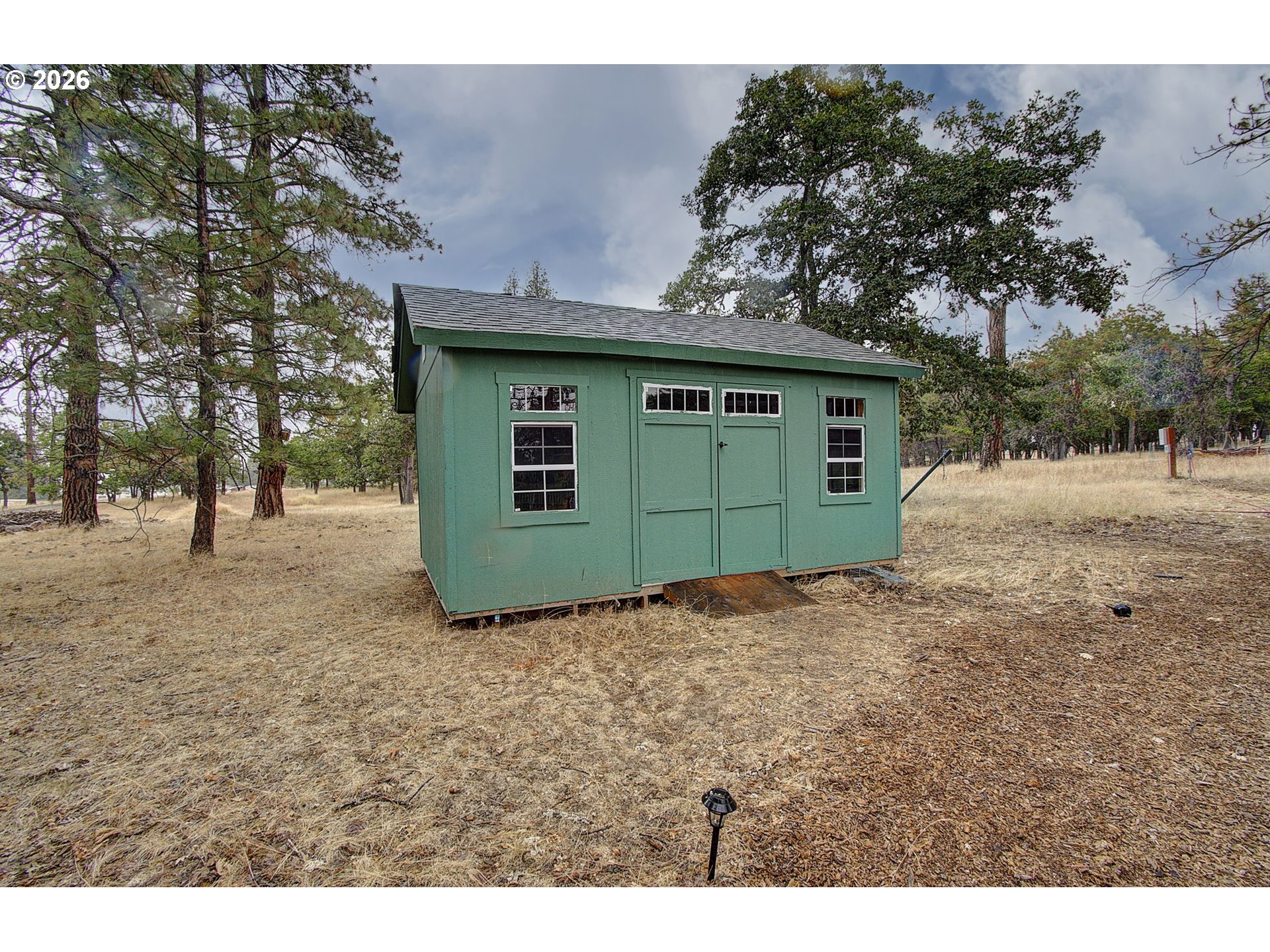main property photo 32