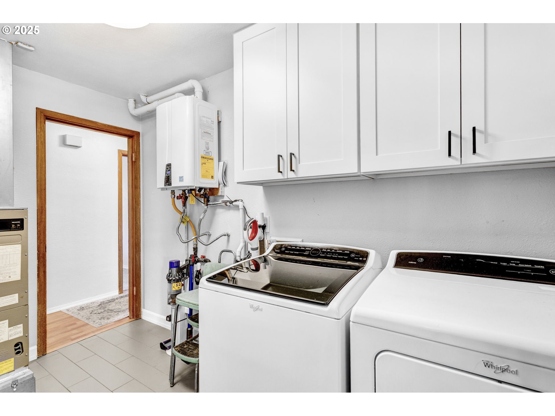 property viewer photo 23