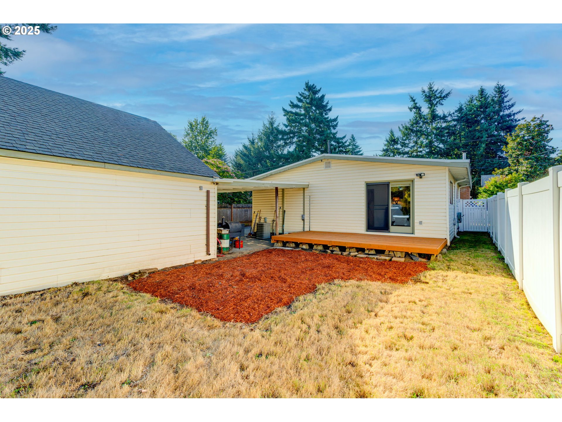 property viewer photo 26