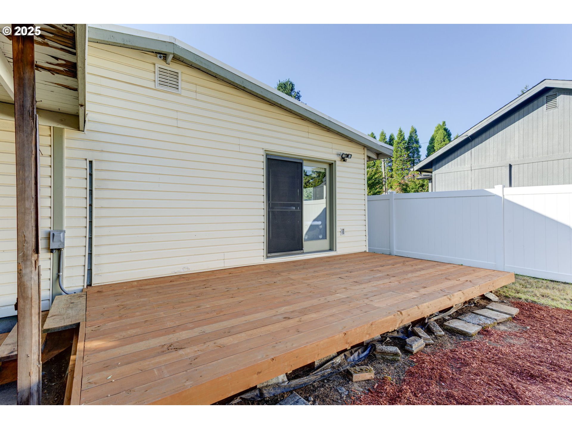 property viewer photo 28