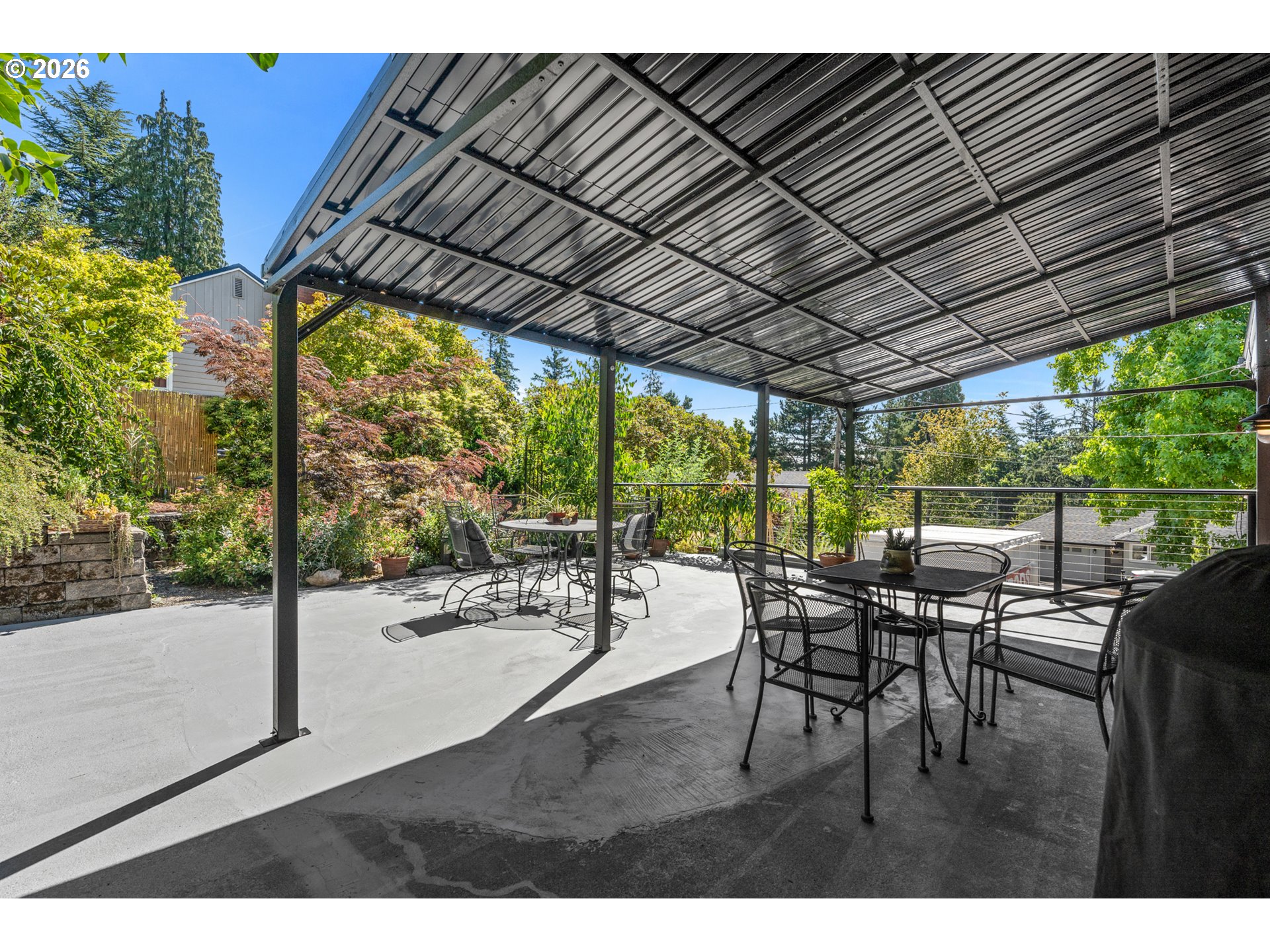 main property photo 40