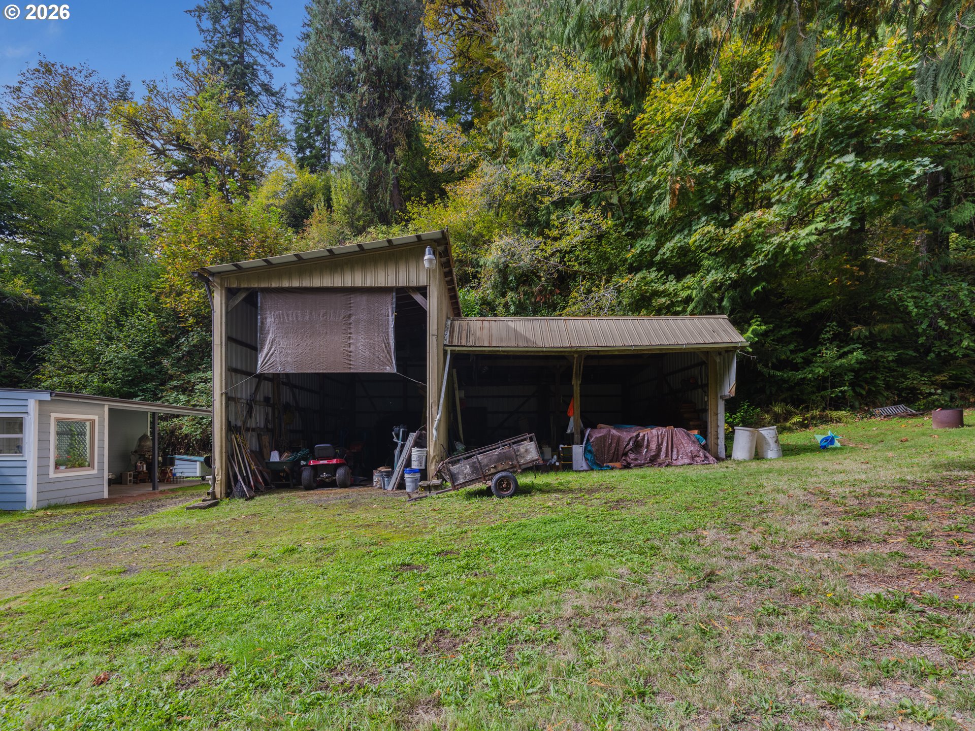 main property photo 7