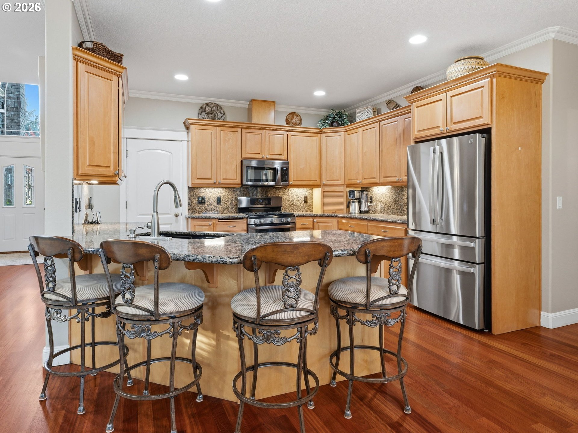 main property photo 5