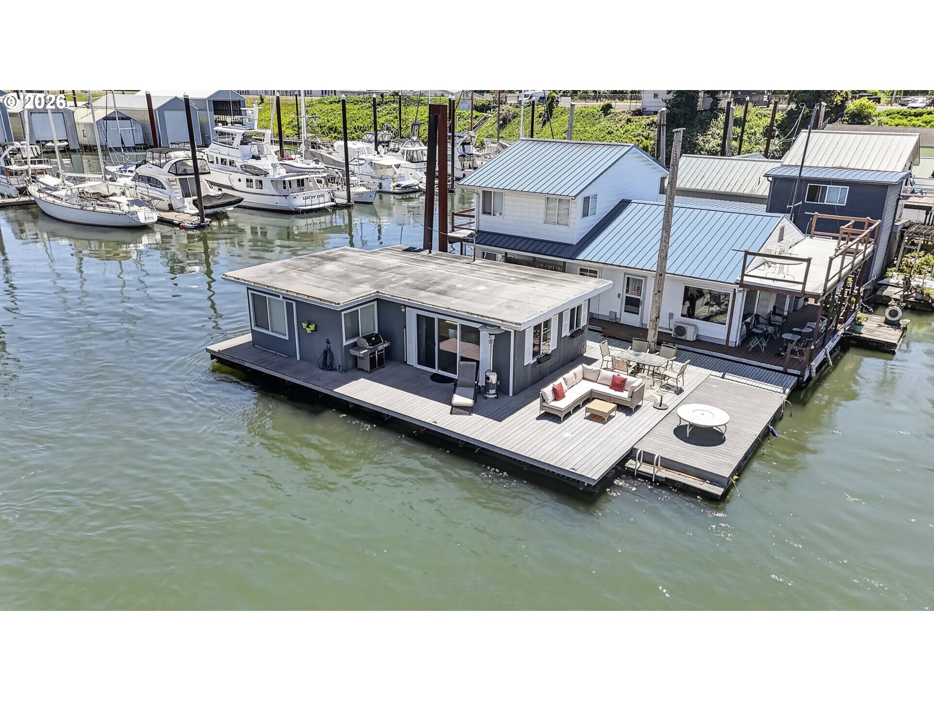 main property photo 35