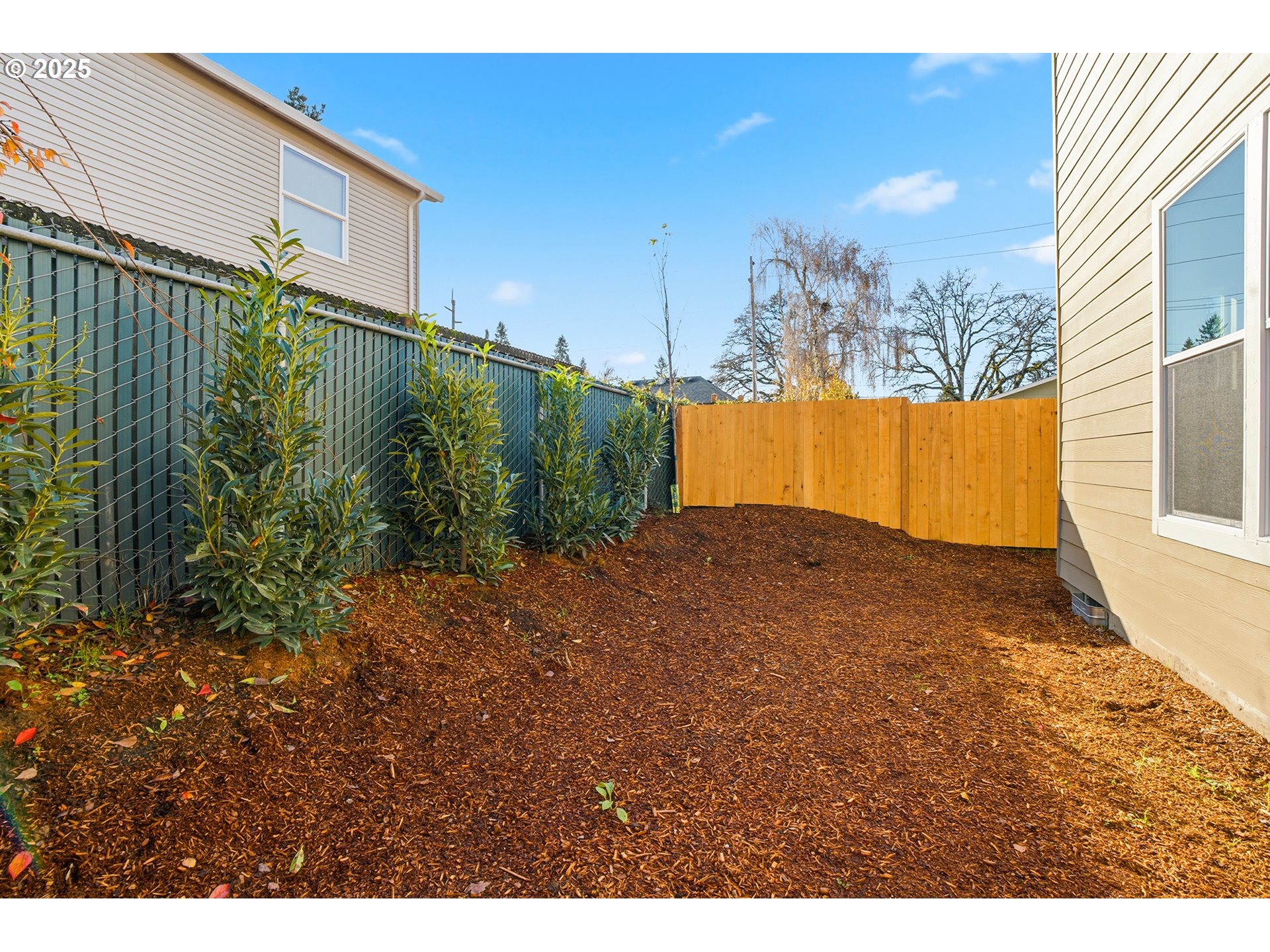 property viewer photo 18