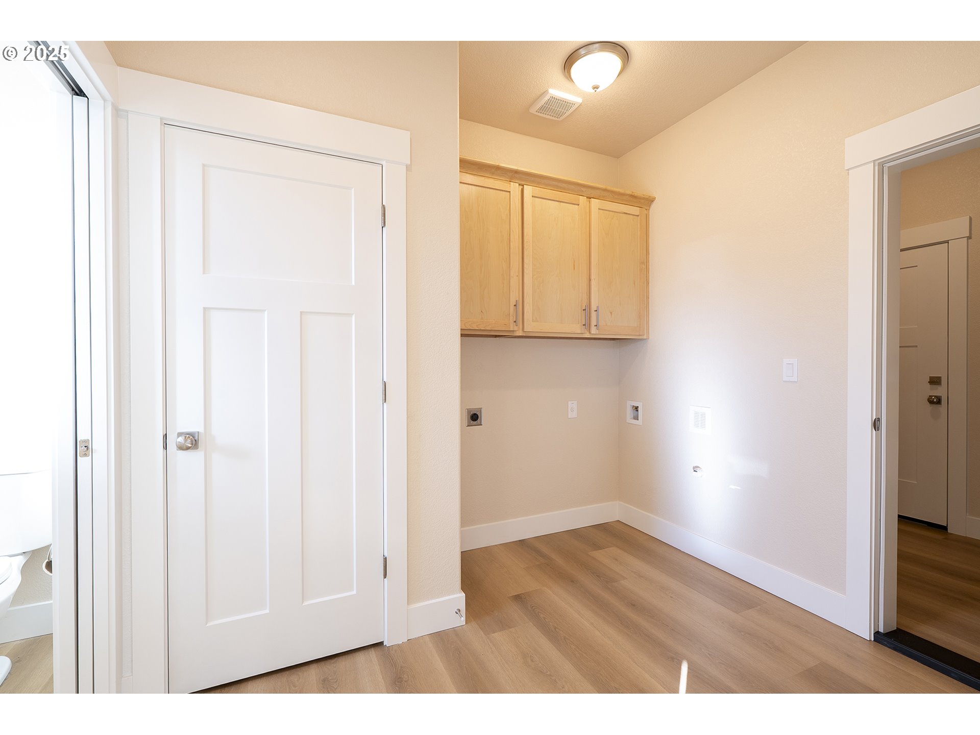 property viewer photo 8