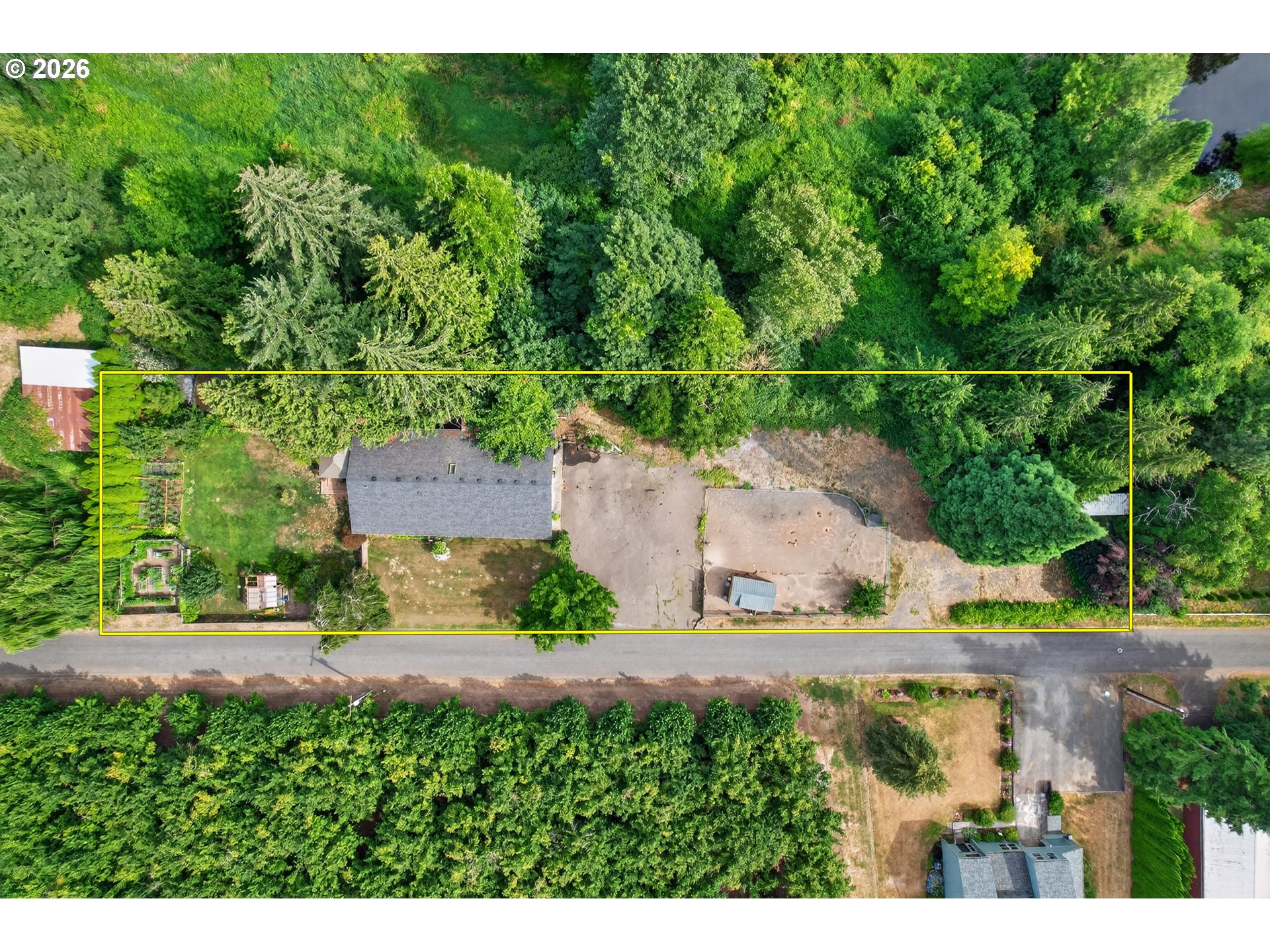main property photo 14