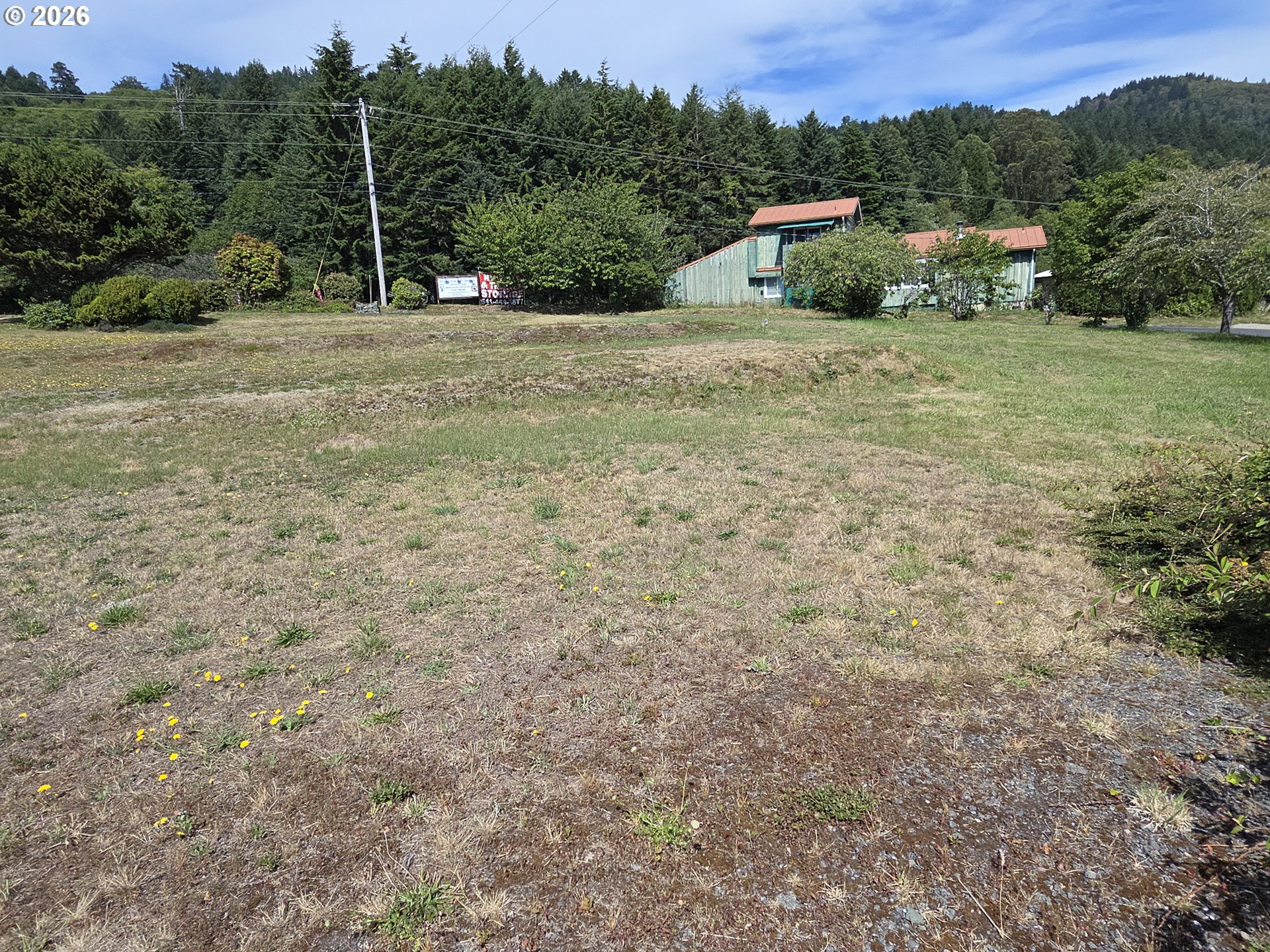 main property photo 30
