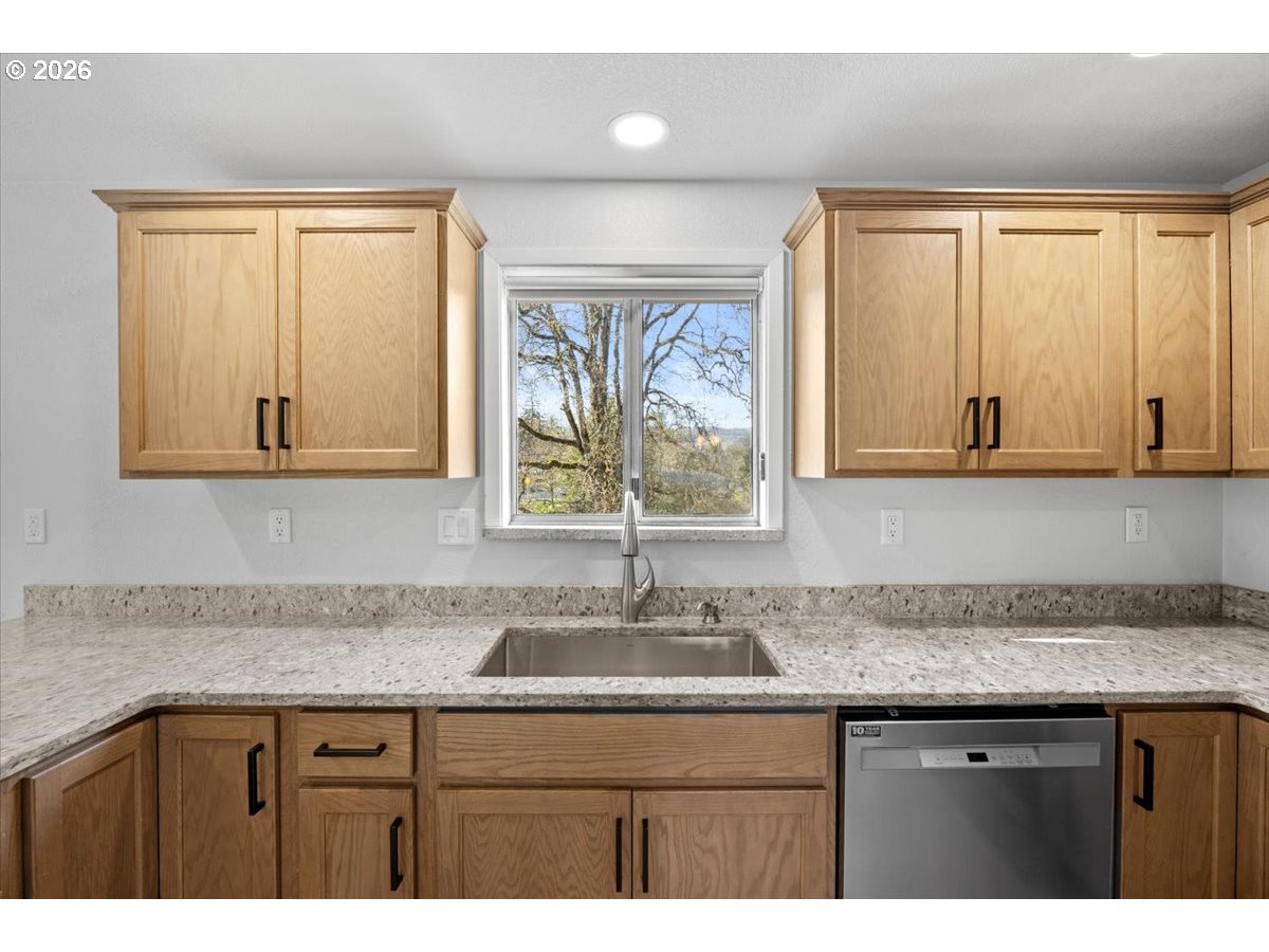property viewer photo 11