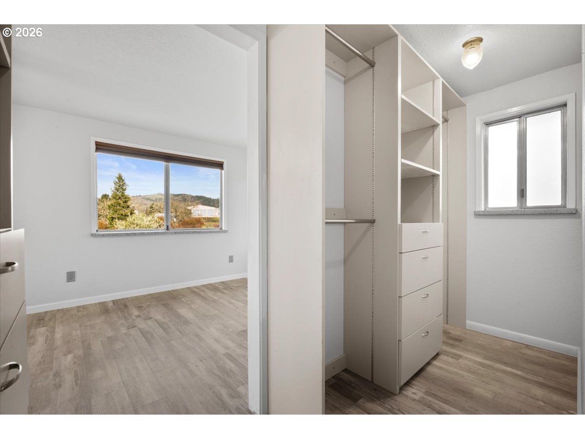 property viewer photo 17