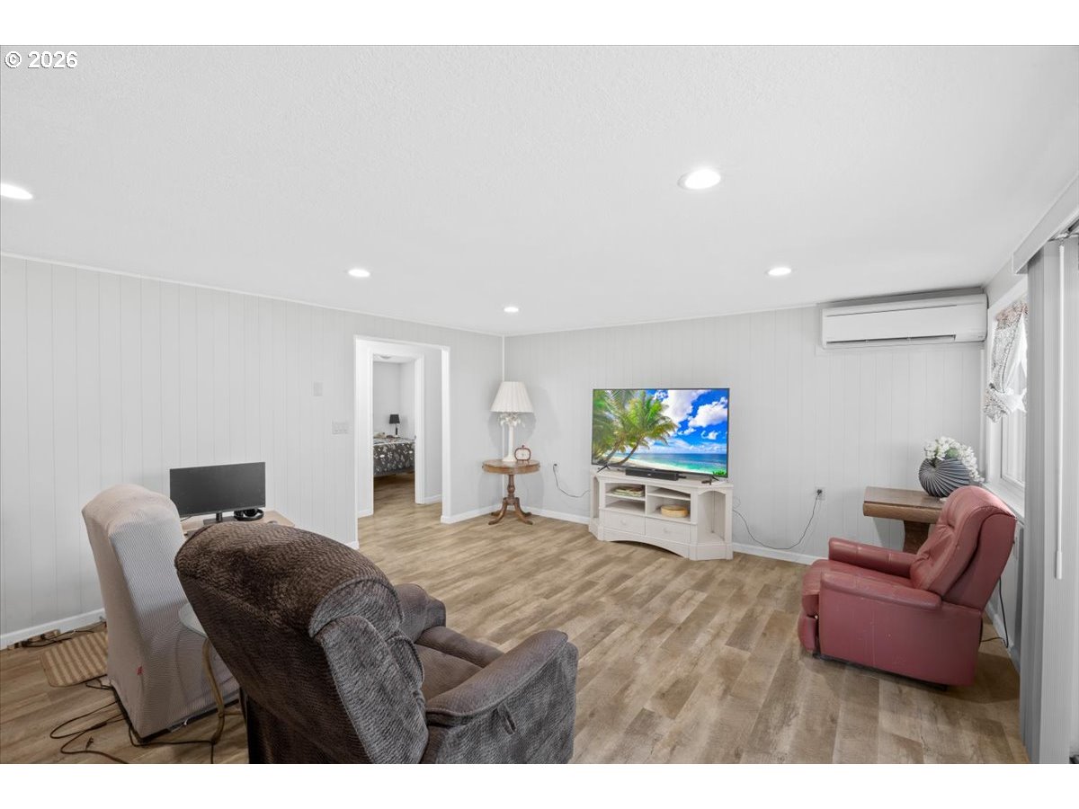property viewer photo 21