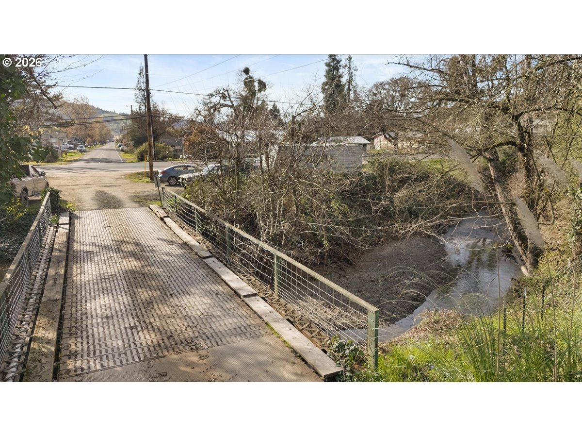 property viewer photo 27