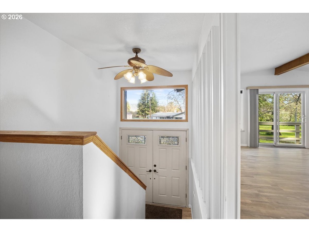 property viewer photo 3