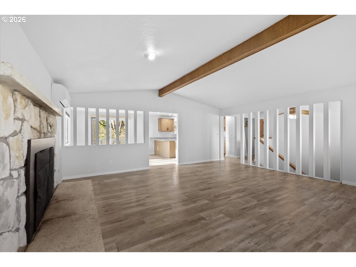 property viewer photo 5