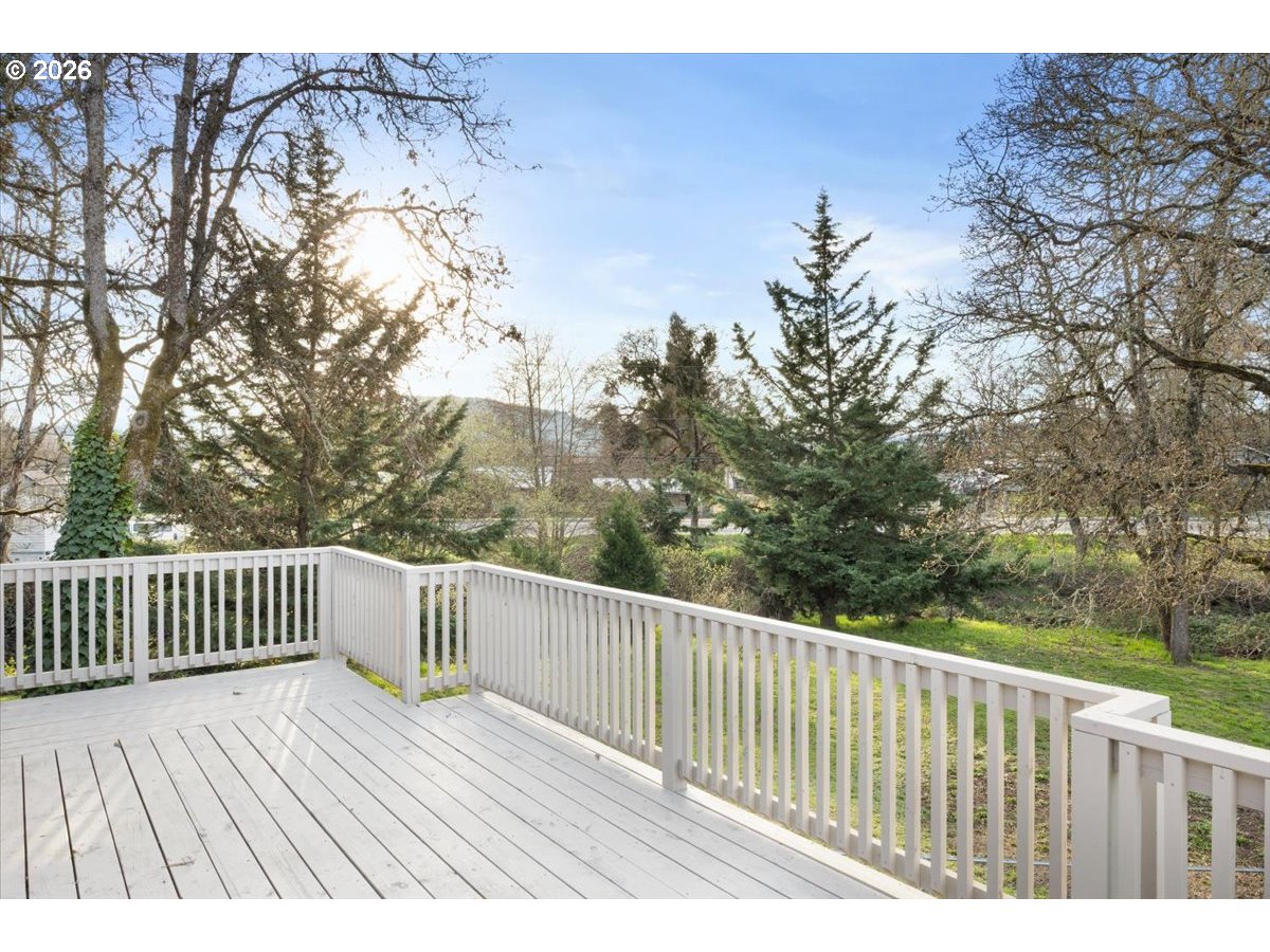 property viewer photo 7
