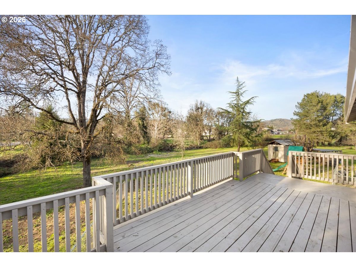 property viewer photo 8