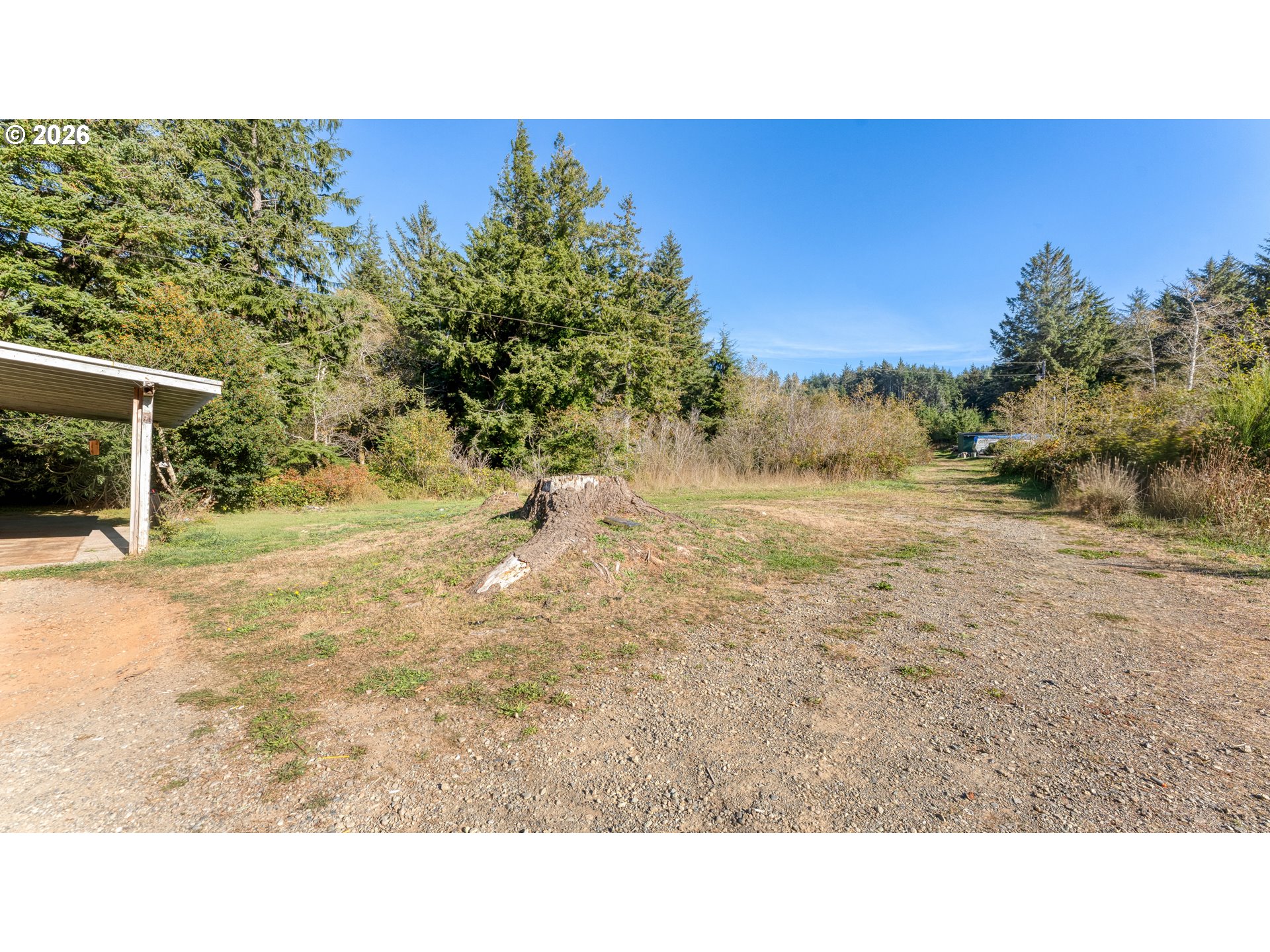 main property photo 20