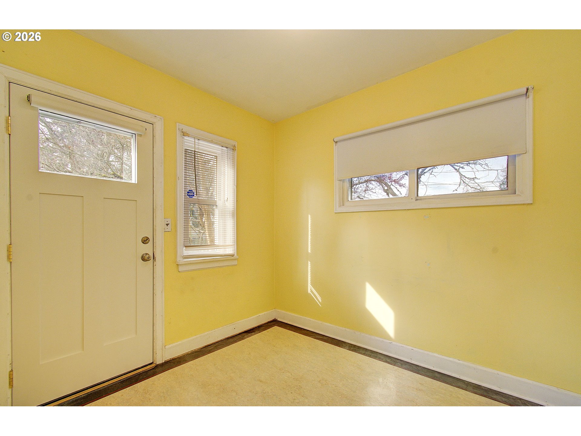 property viewer photo 15