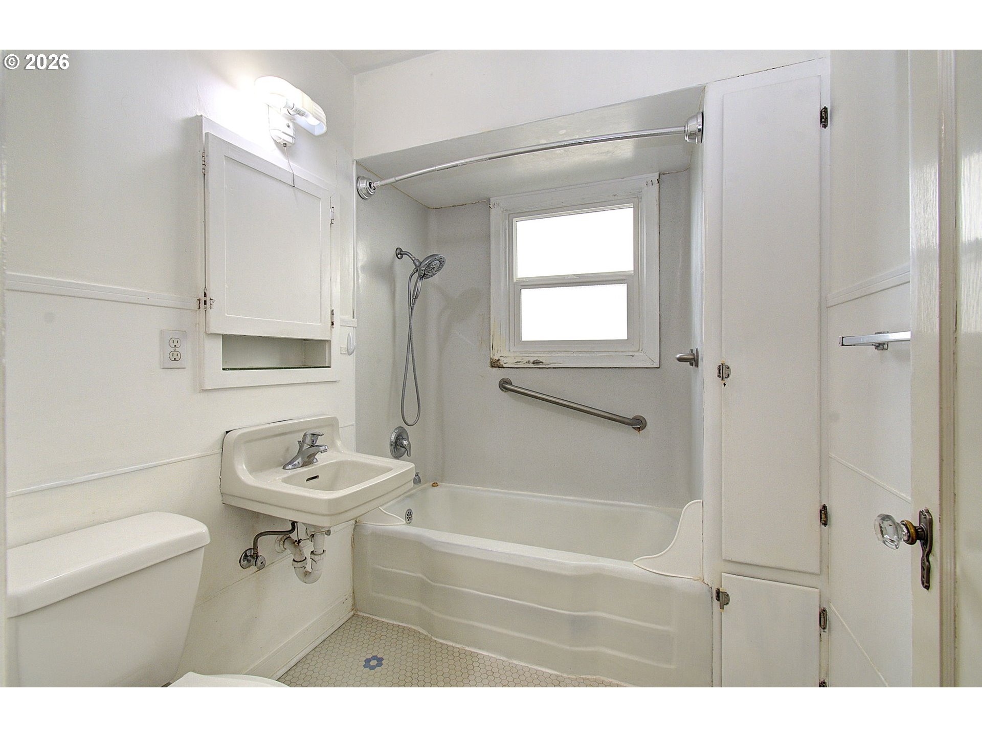 property viewer photo 25