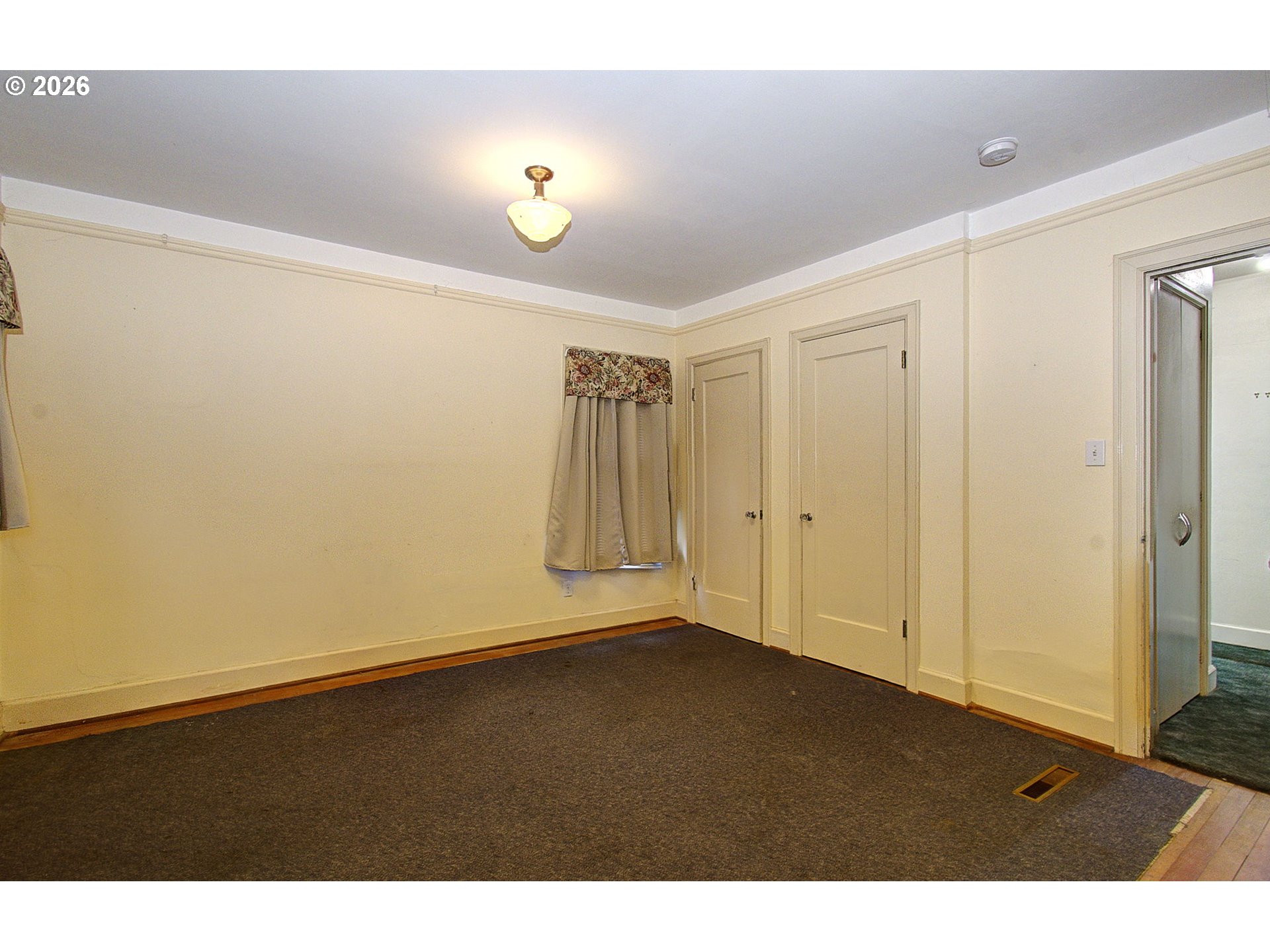 property viewer photo 26