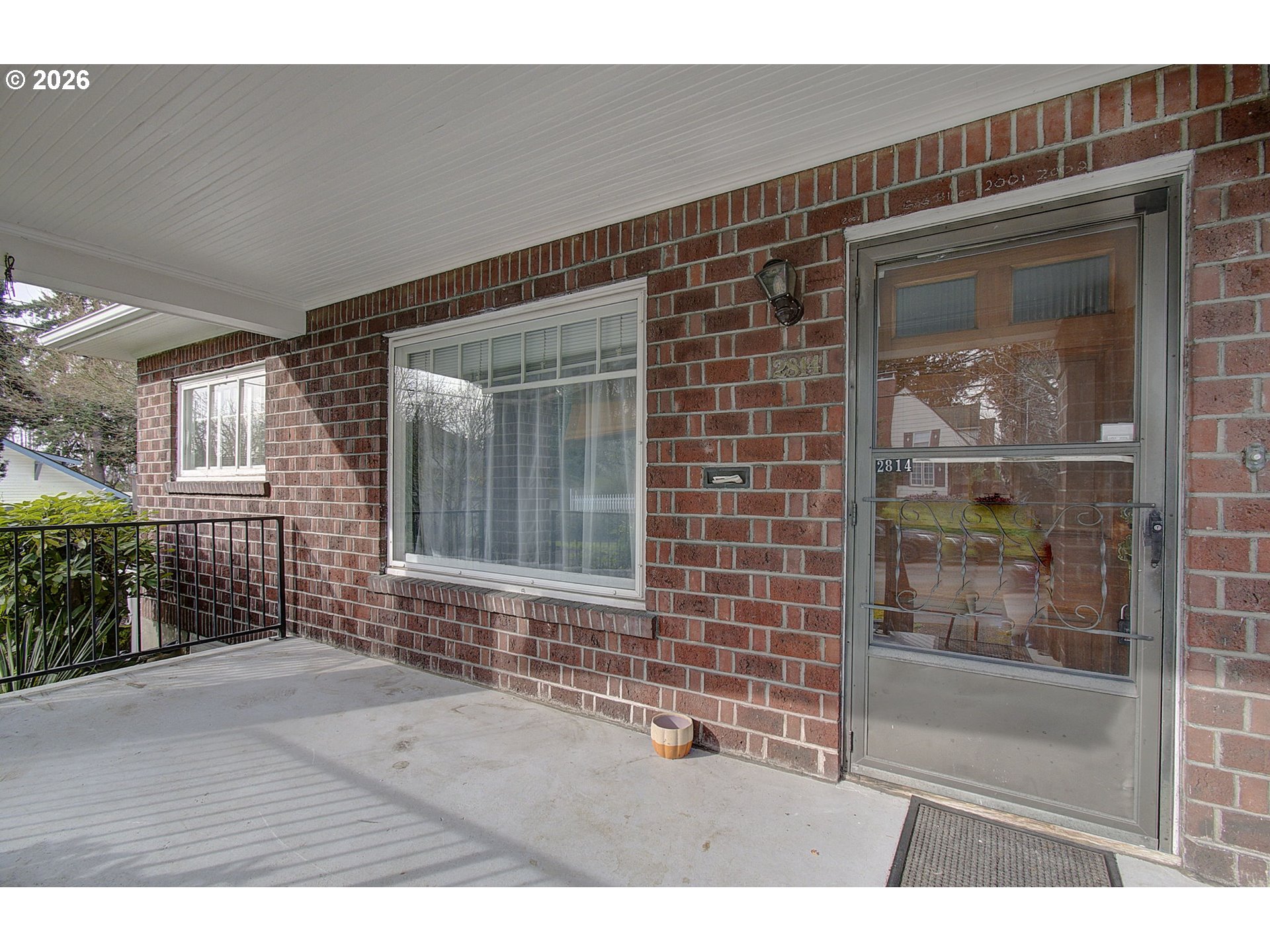 property viewer photo 3