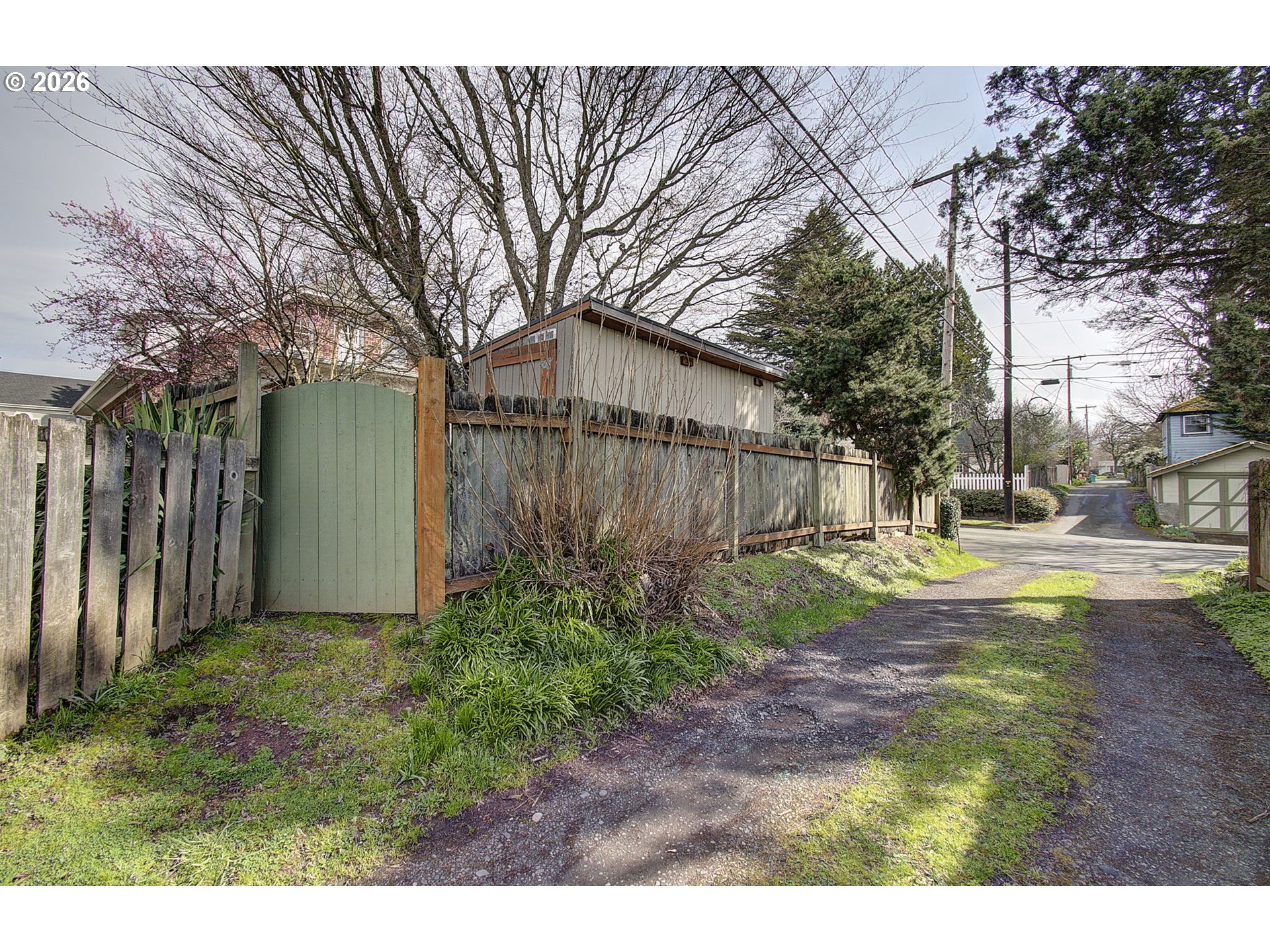 property viewer photo 35